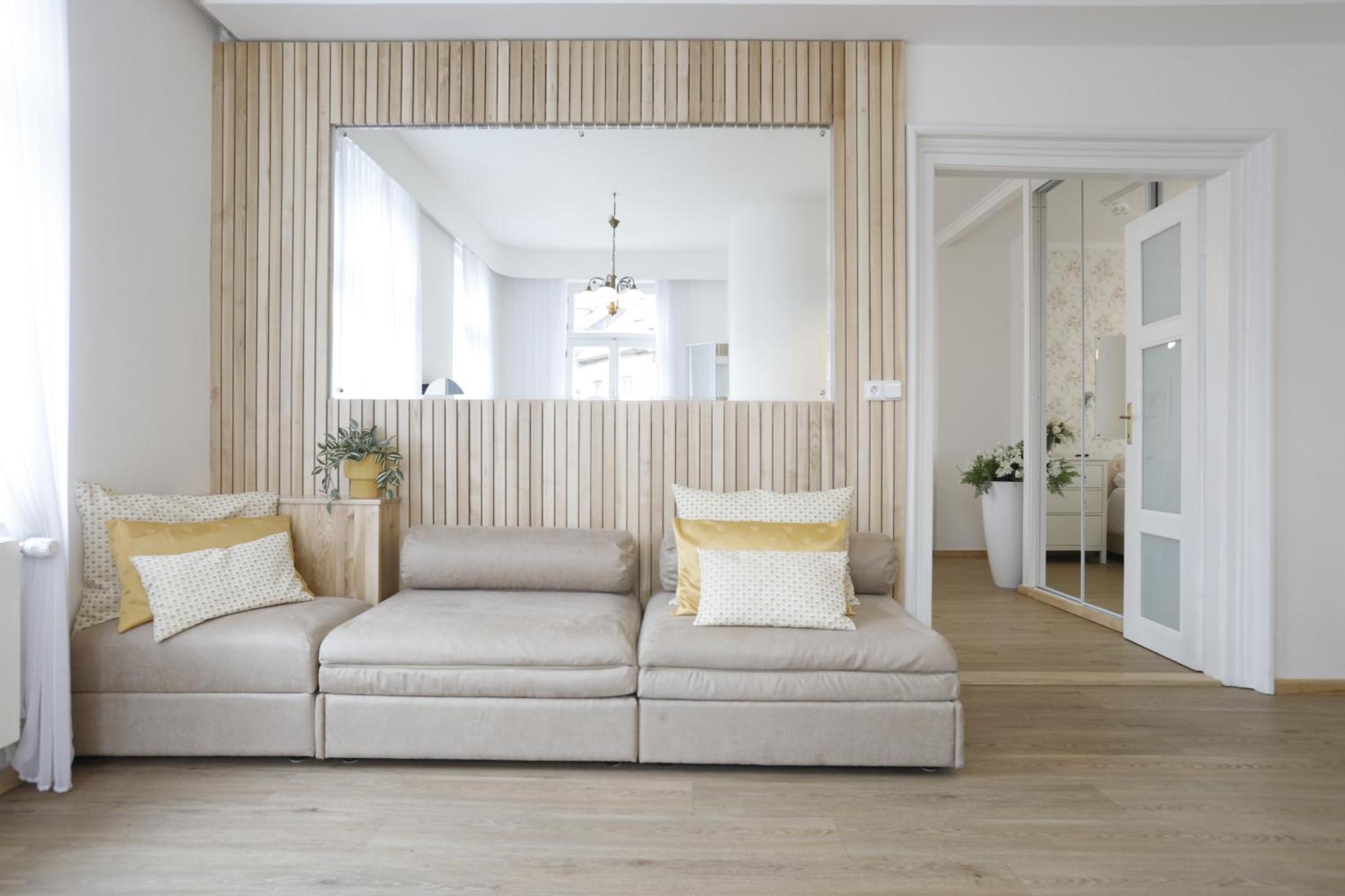 Premium Apartment with Castle View photo 3