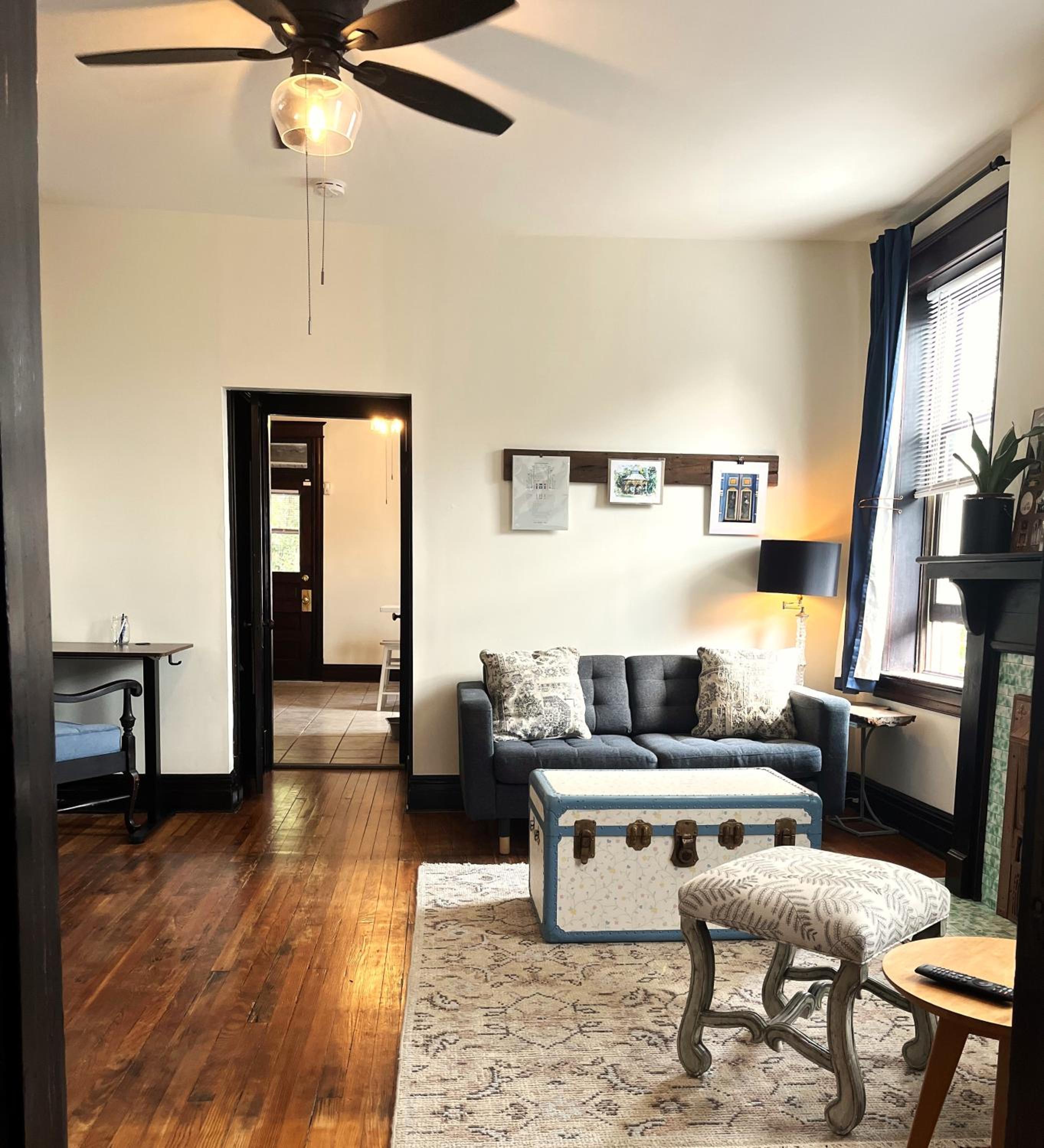 One-Bedroom House photo 1