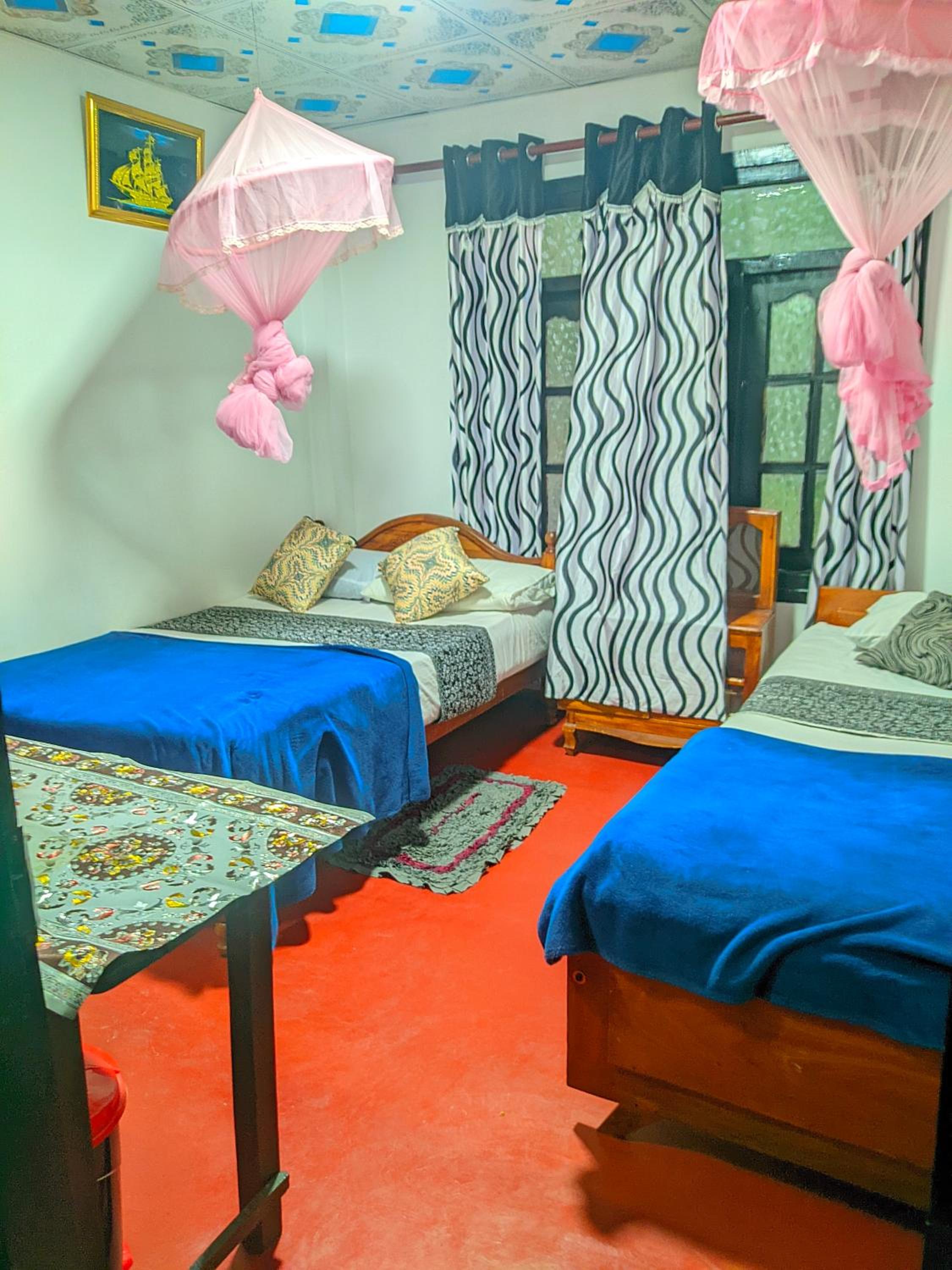 Triple Room with Bathroom photo 2