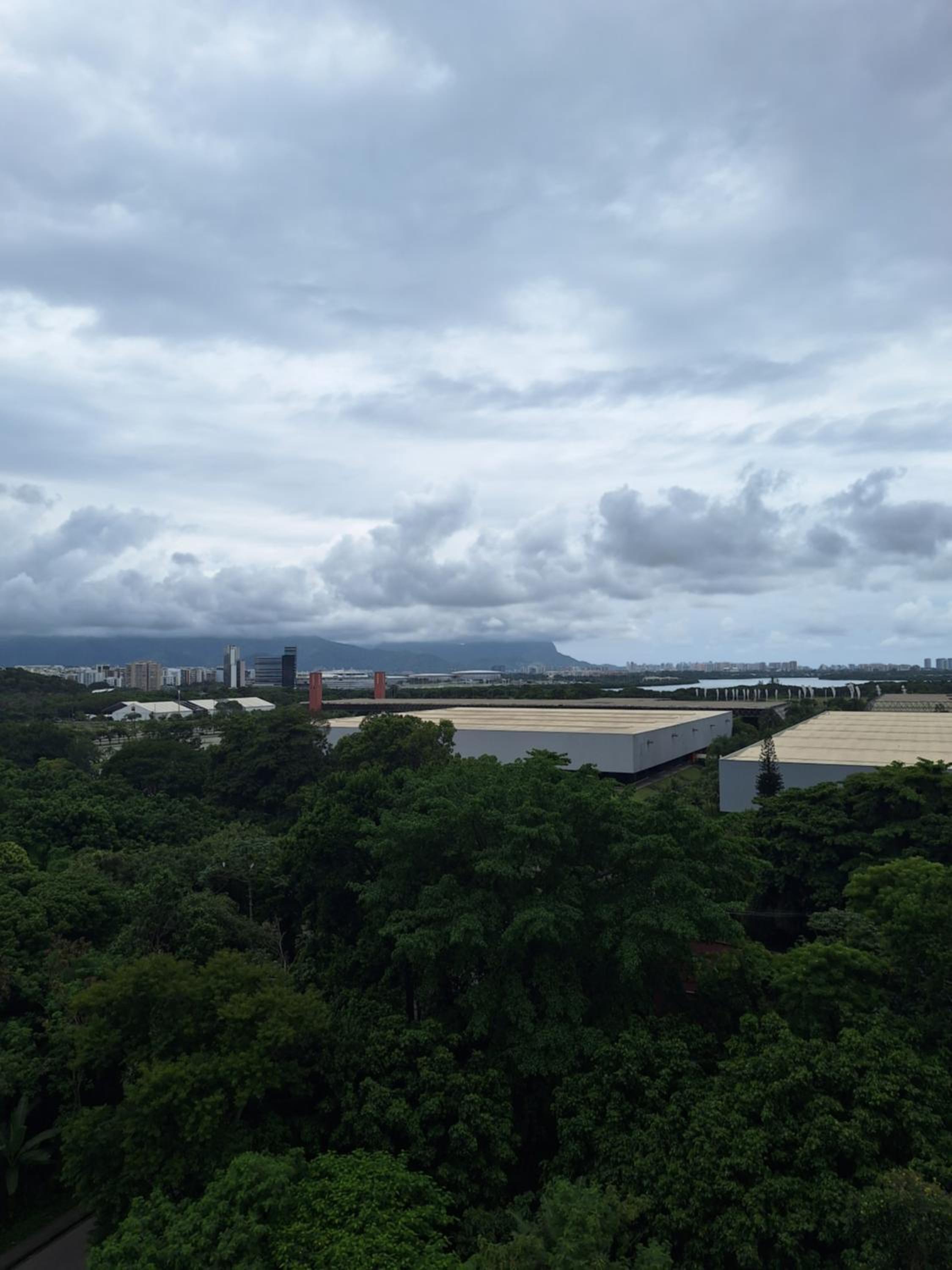 带阳台的公寓