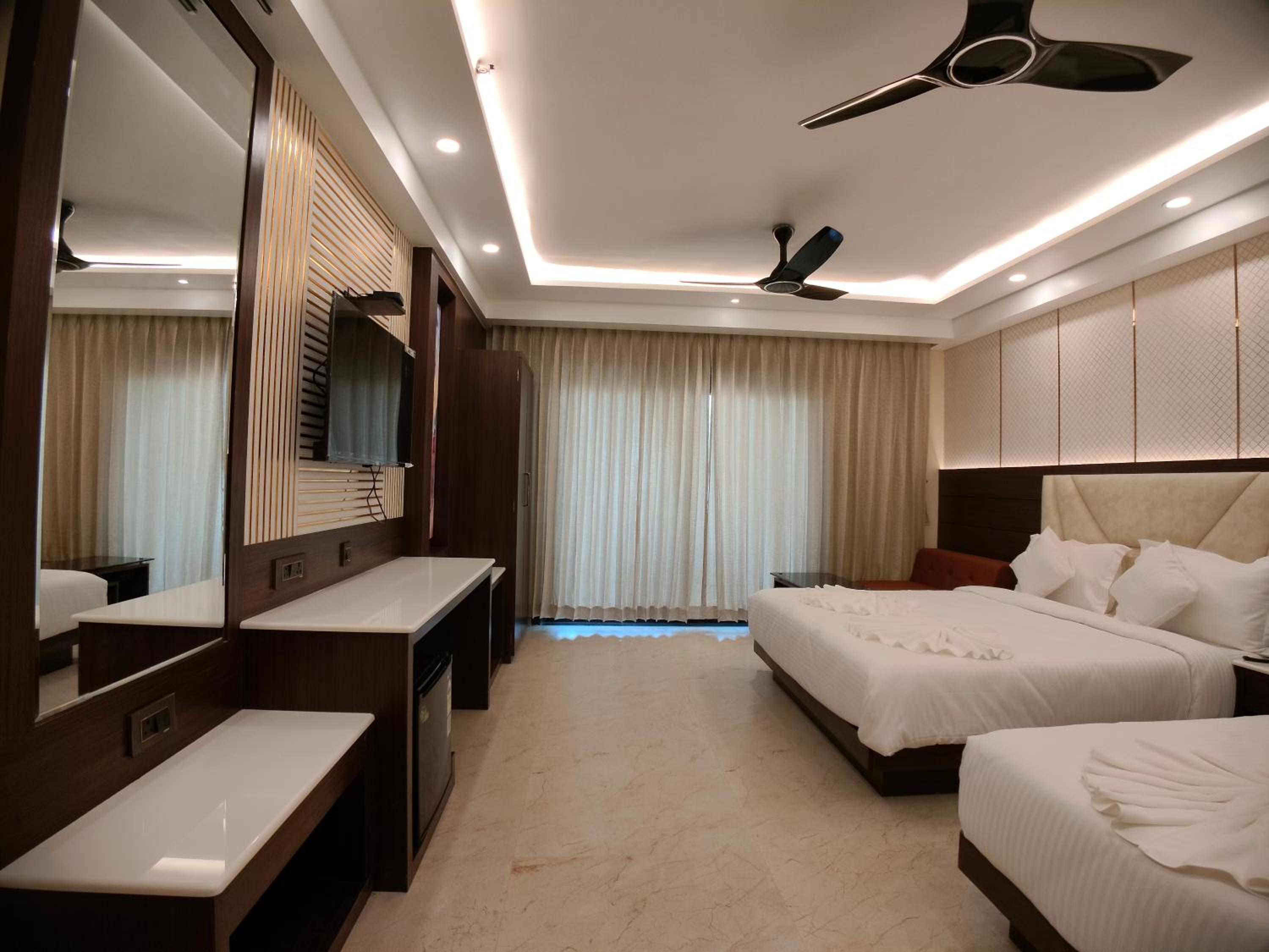 Deluxe Family Room photo 3