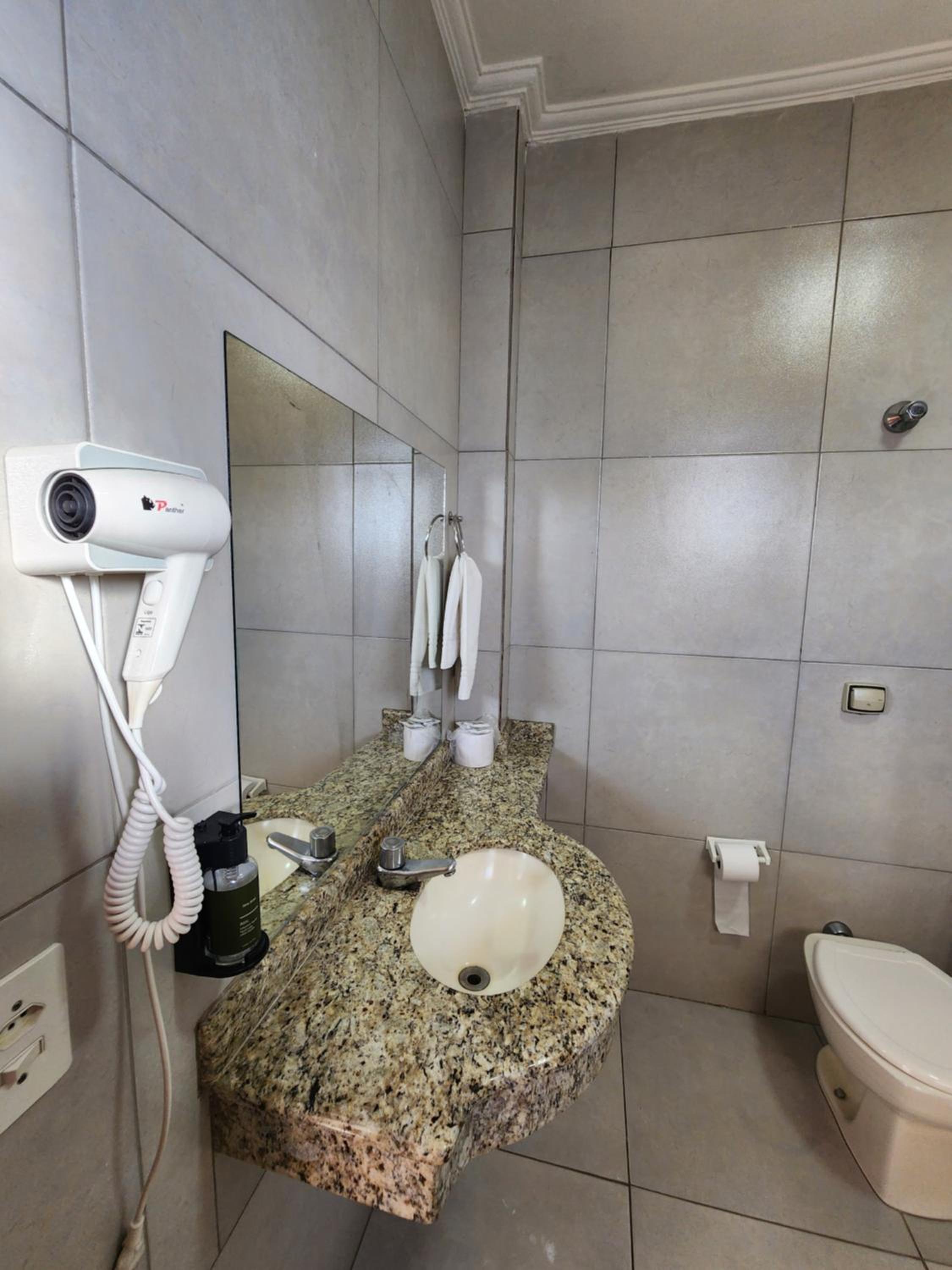 Deluxe Suite - Ground Floor photo 3