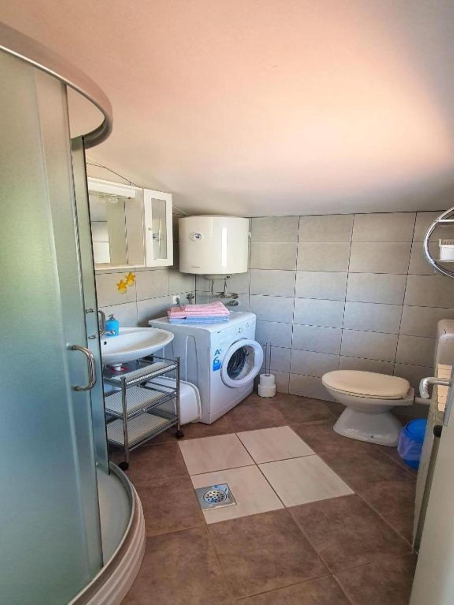 One Bedroom Apartment with Sea View photo 3