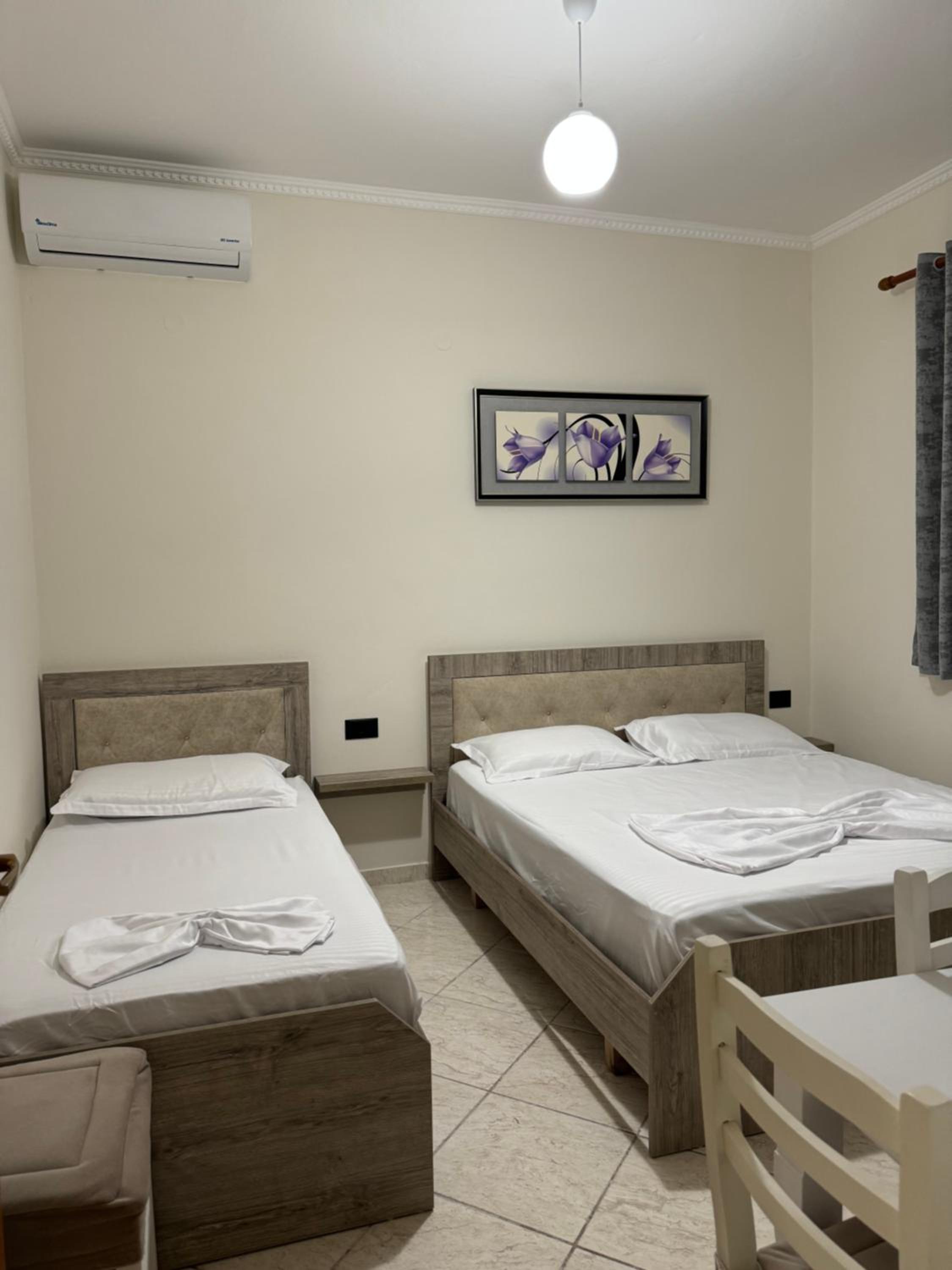 Basic Triple Room photo 3