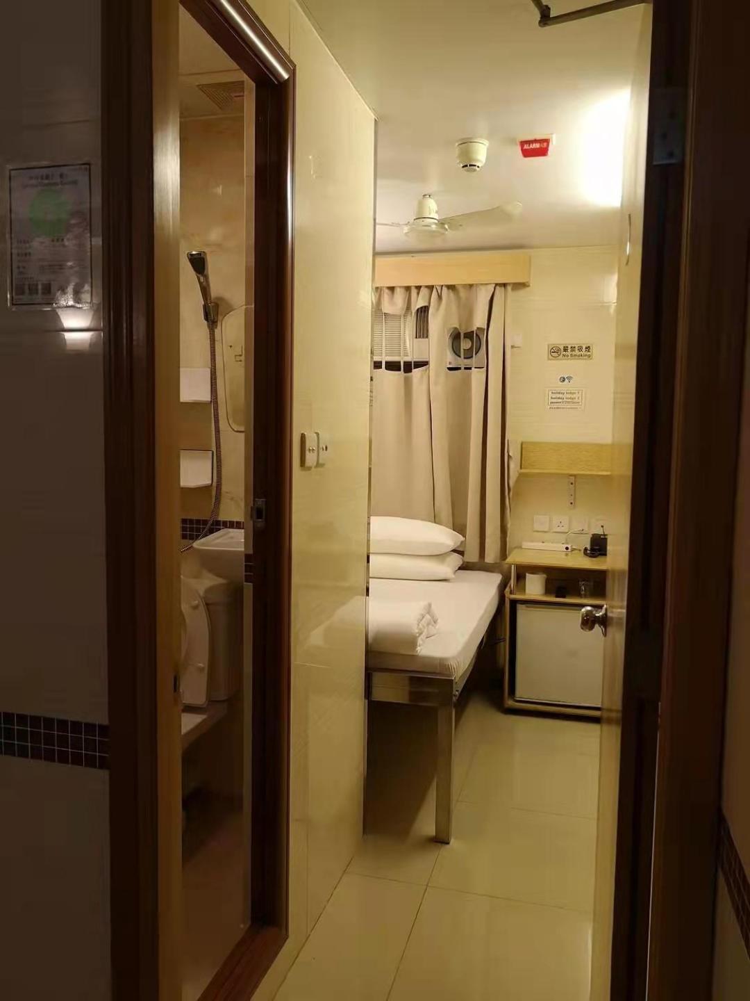 Single Room with Private Bathroom