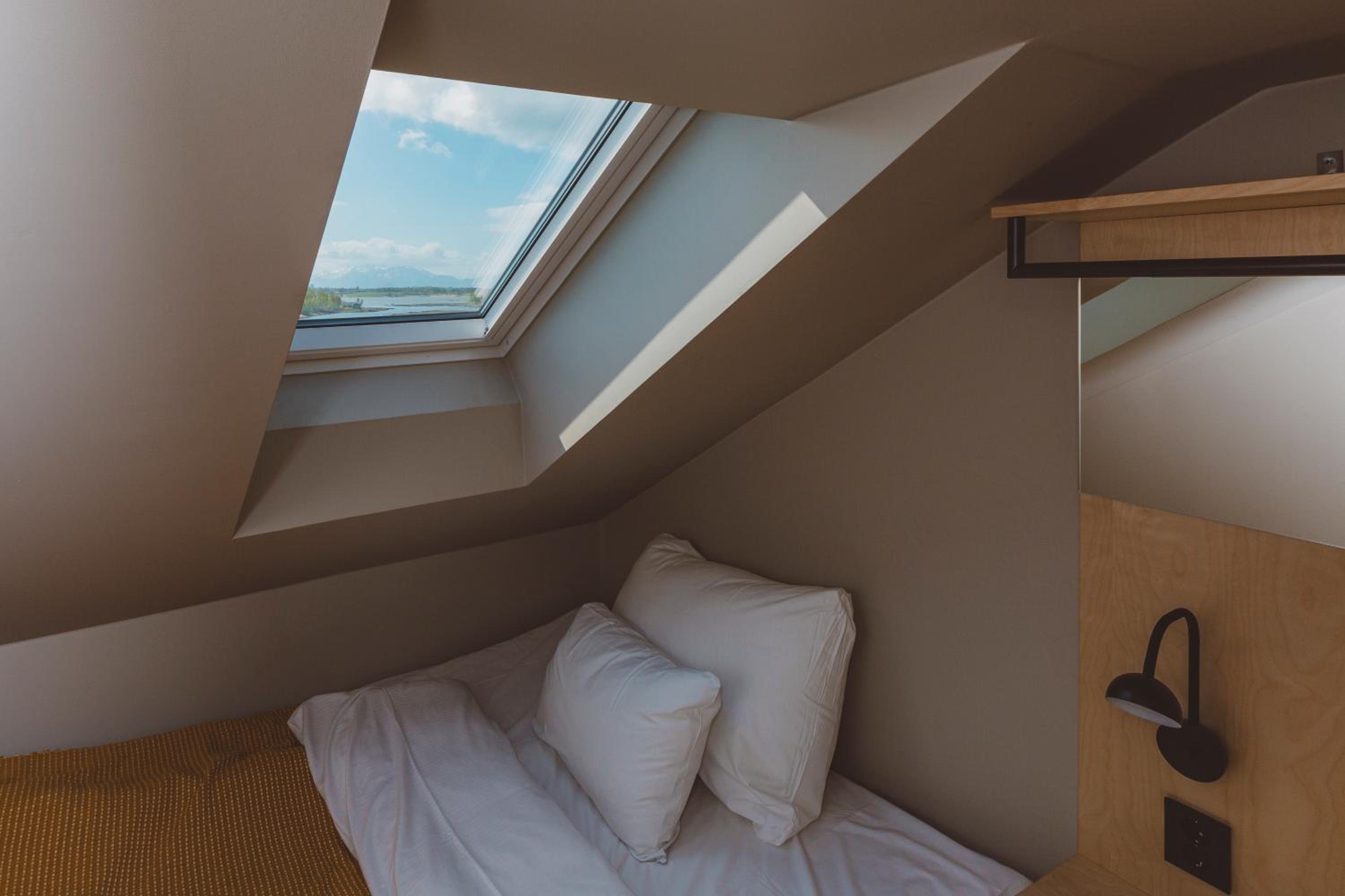 Budget Double Room photo 3