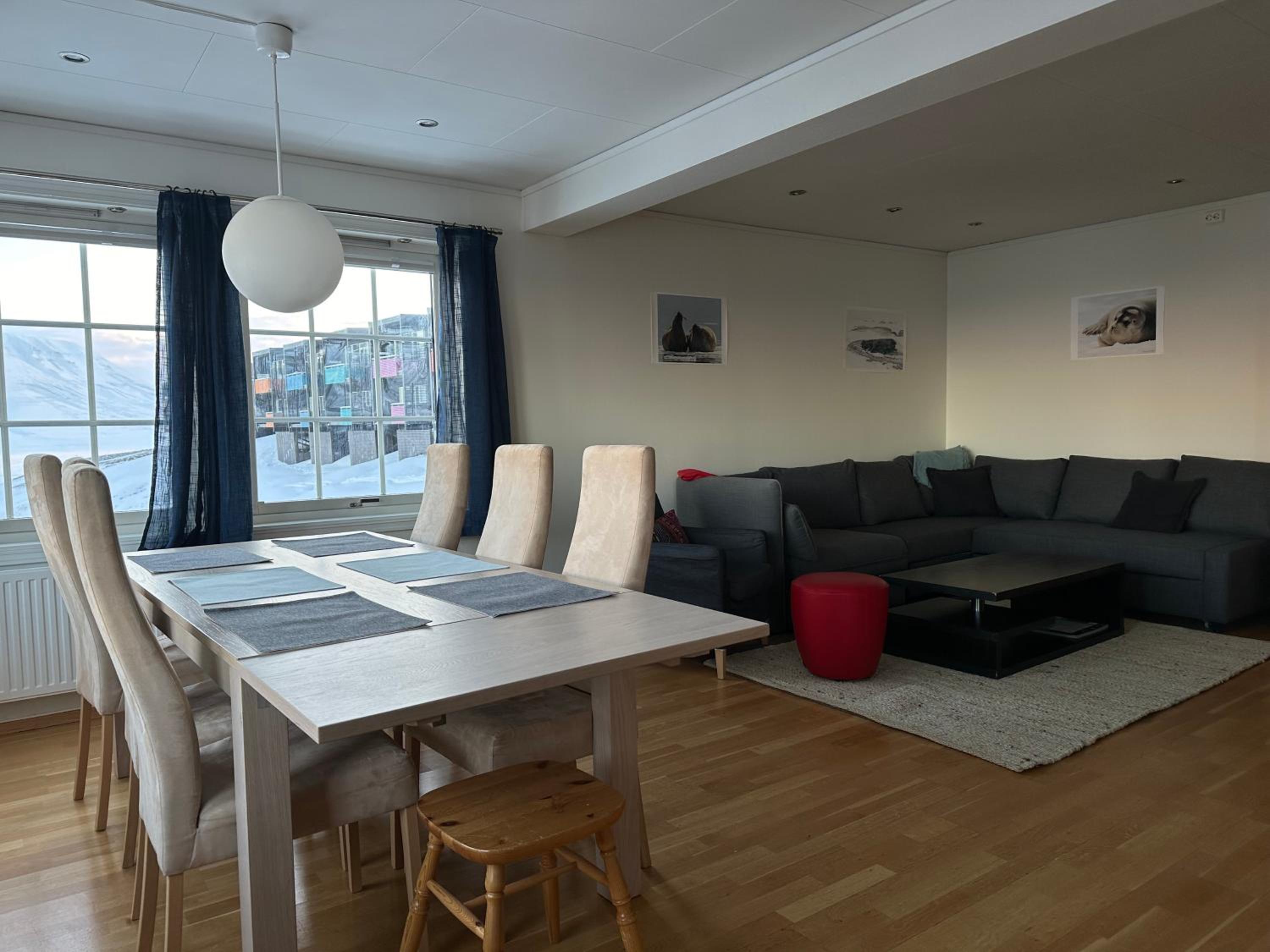 Apartment With Mountain View - Annex photo 2