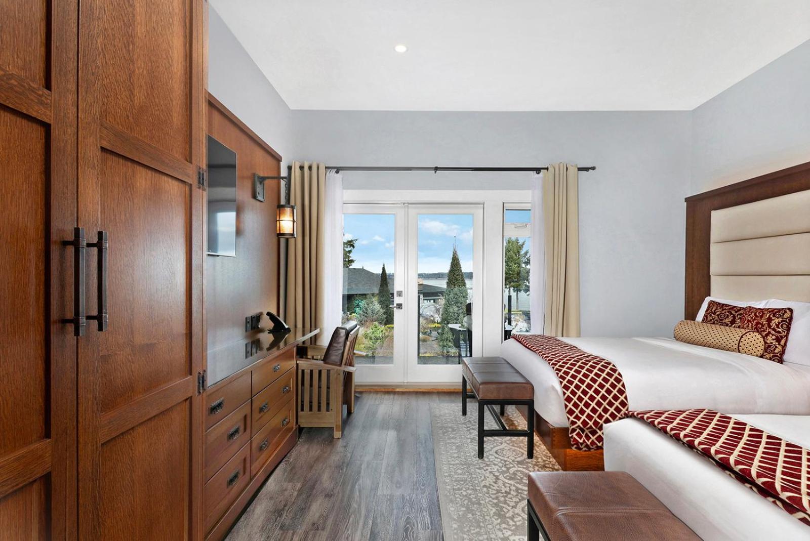Queen Room with Garden View