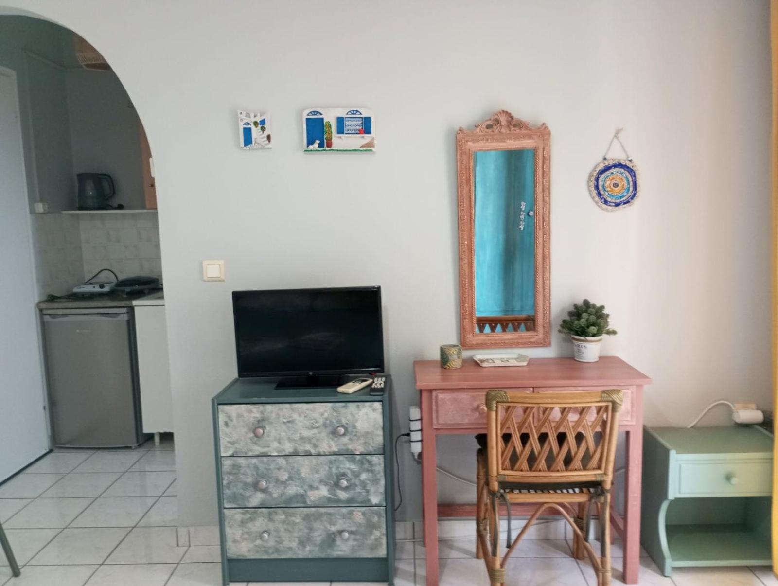 Studio with Sea View photo 3