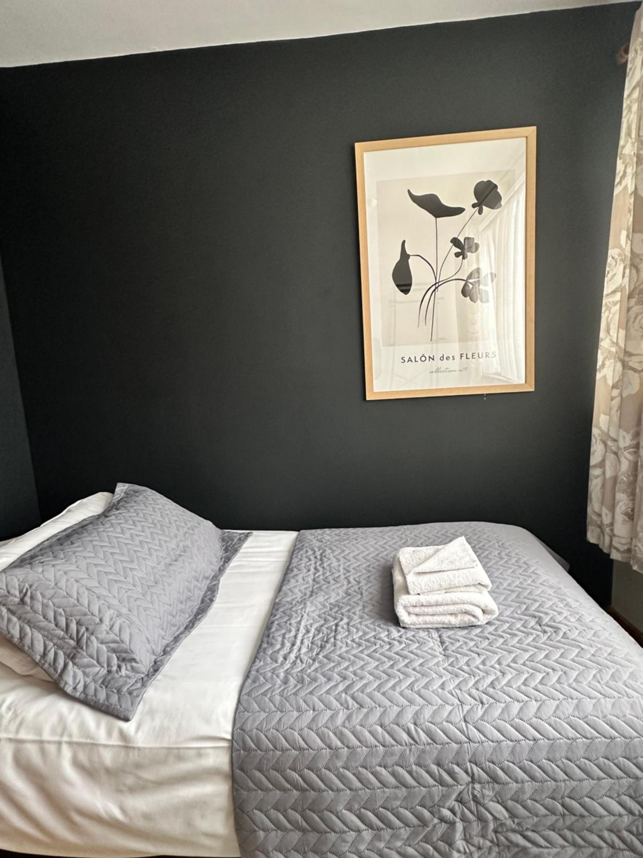 Budget Single Room photo 2