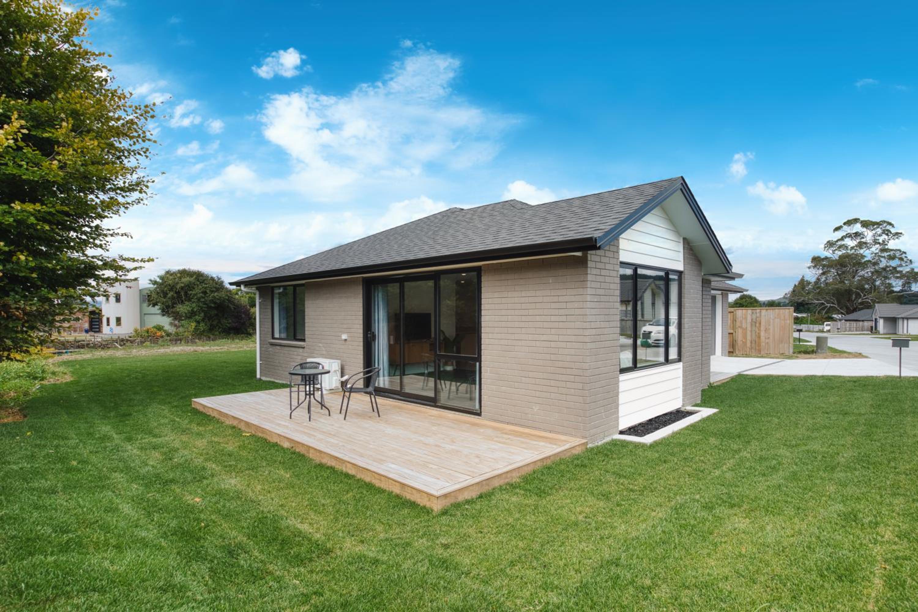 Four-Bedroom House photo 2