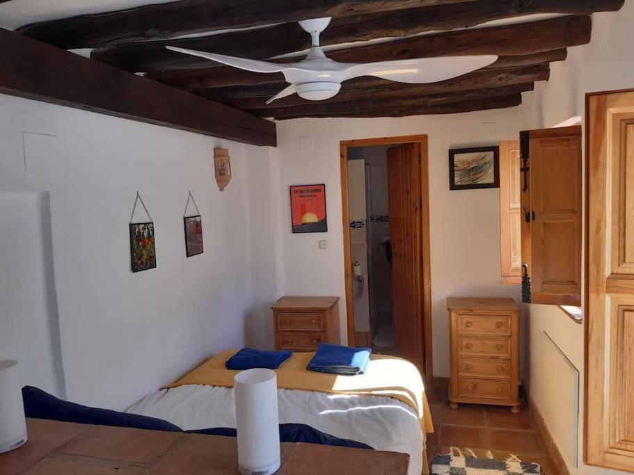 Casa de cuatro habitaciones