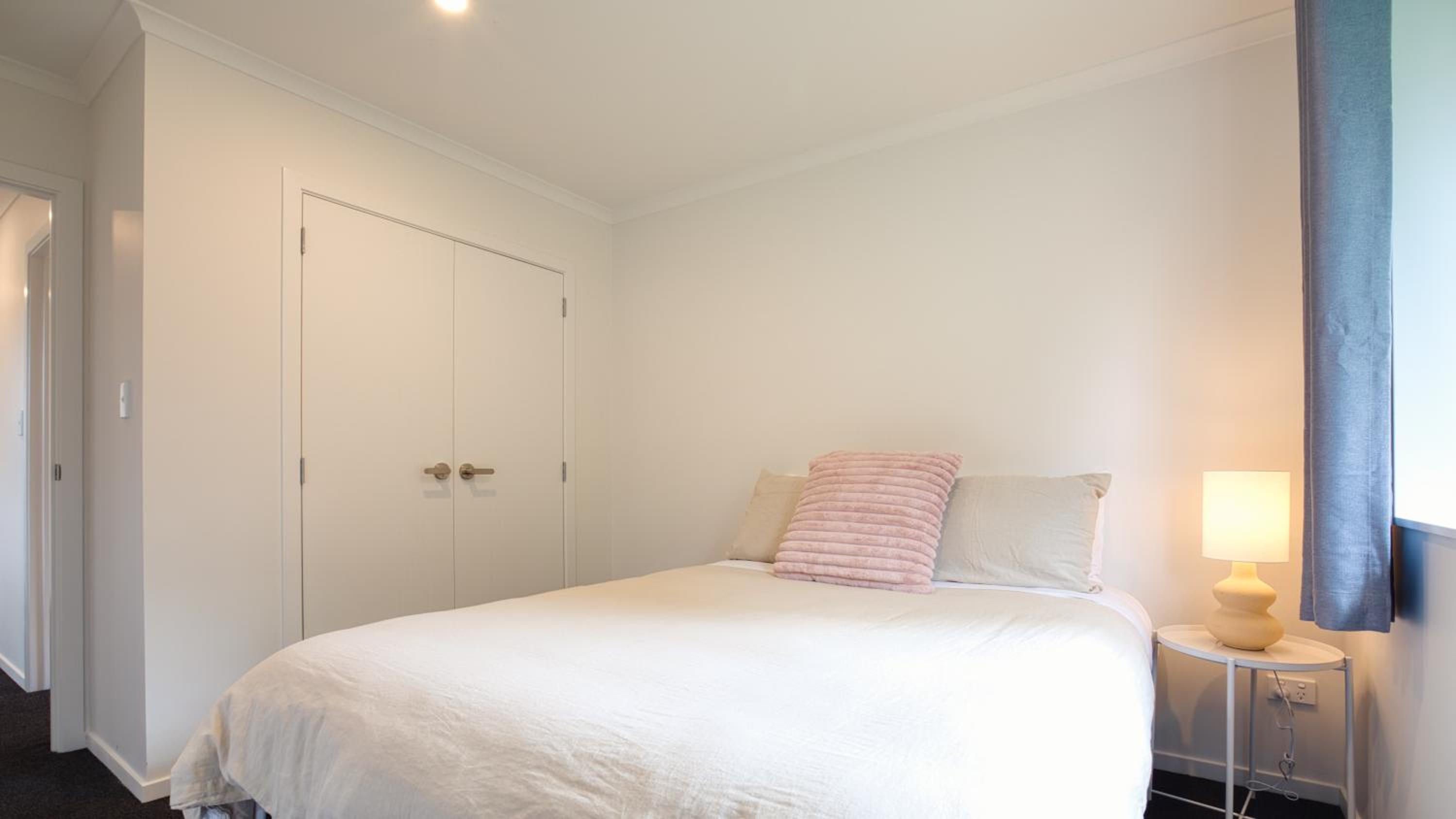 Four-Bedroom House photo 1