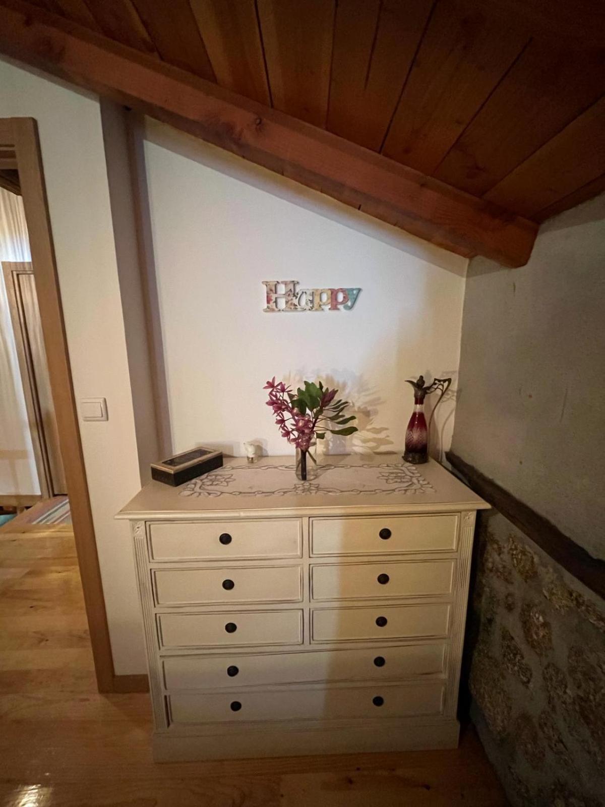 Three-Bedroom House photo 3