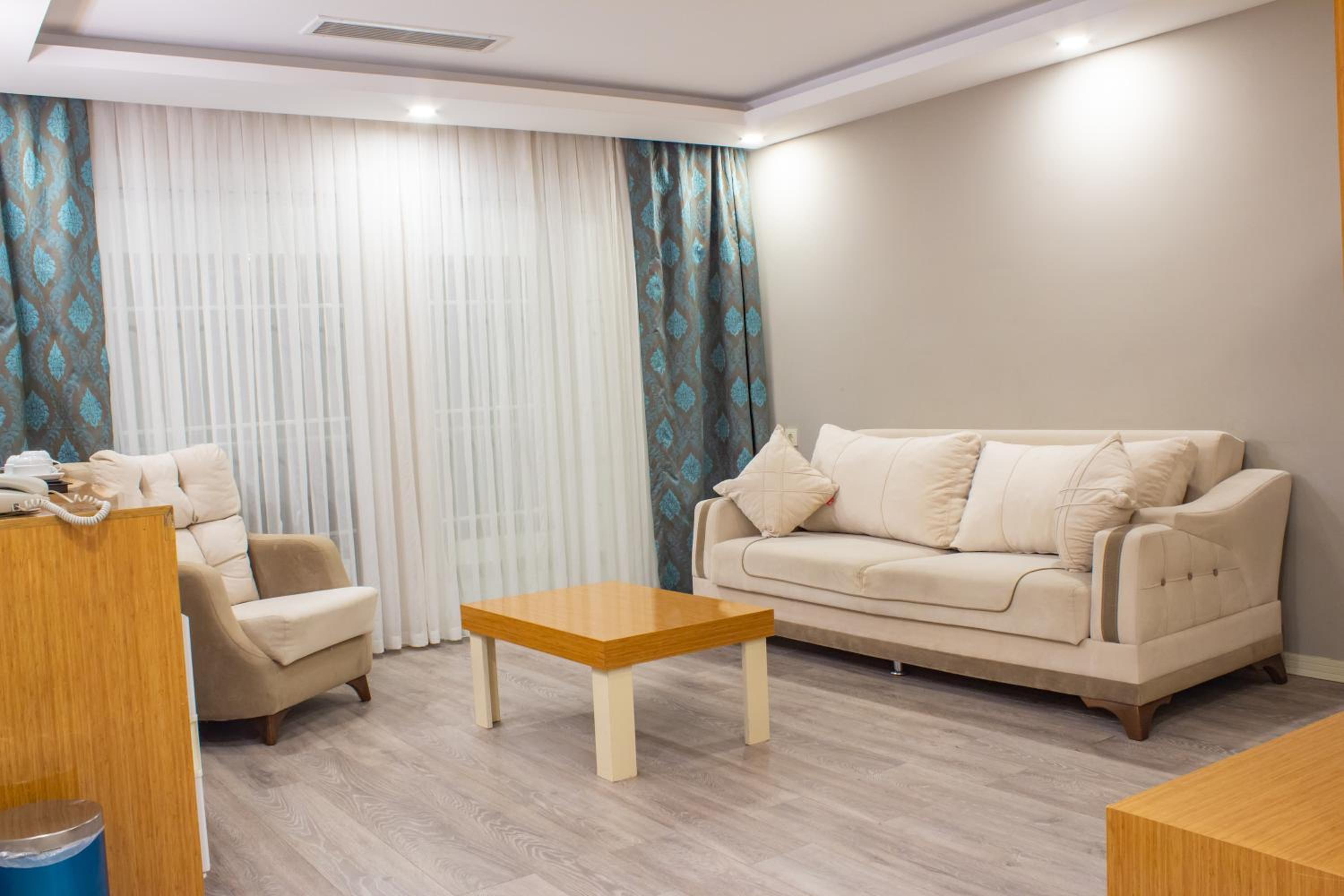 King Suite photo 3