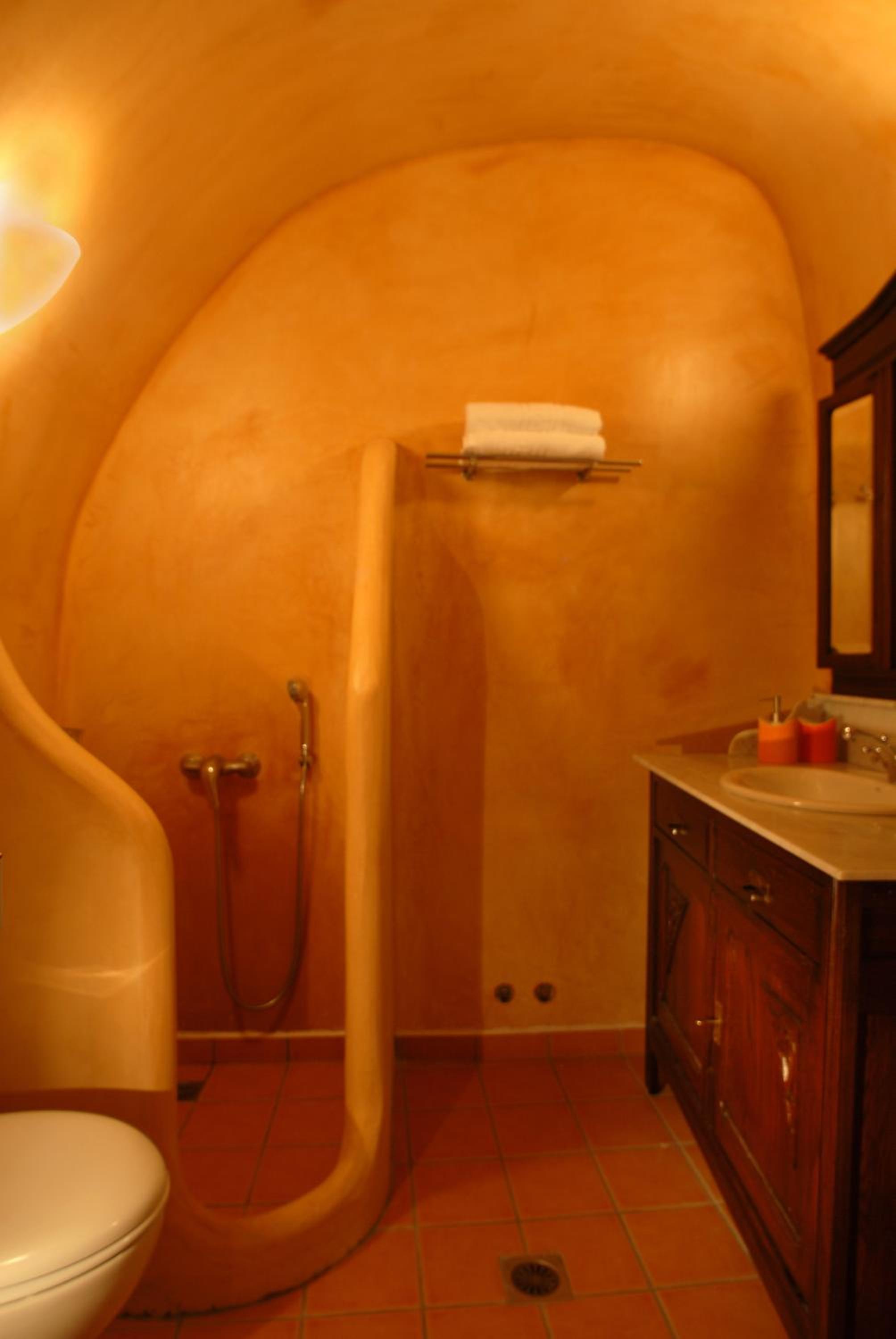 Villa with Private Pool - Photo 18