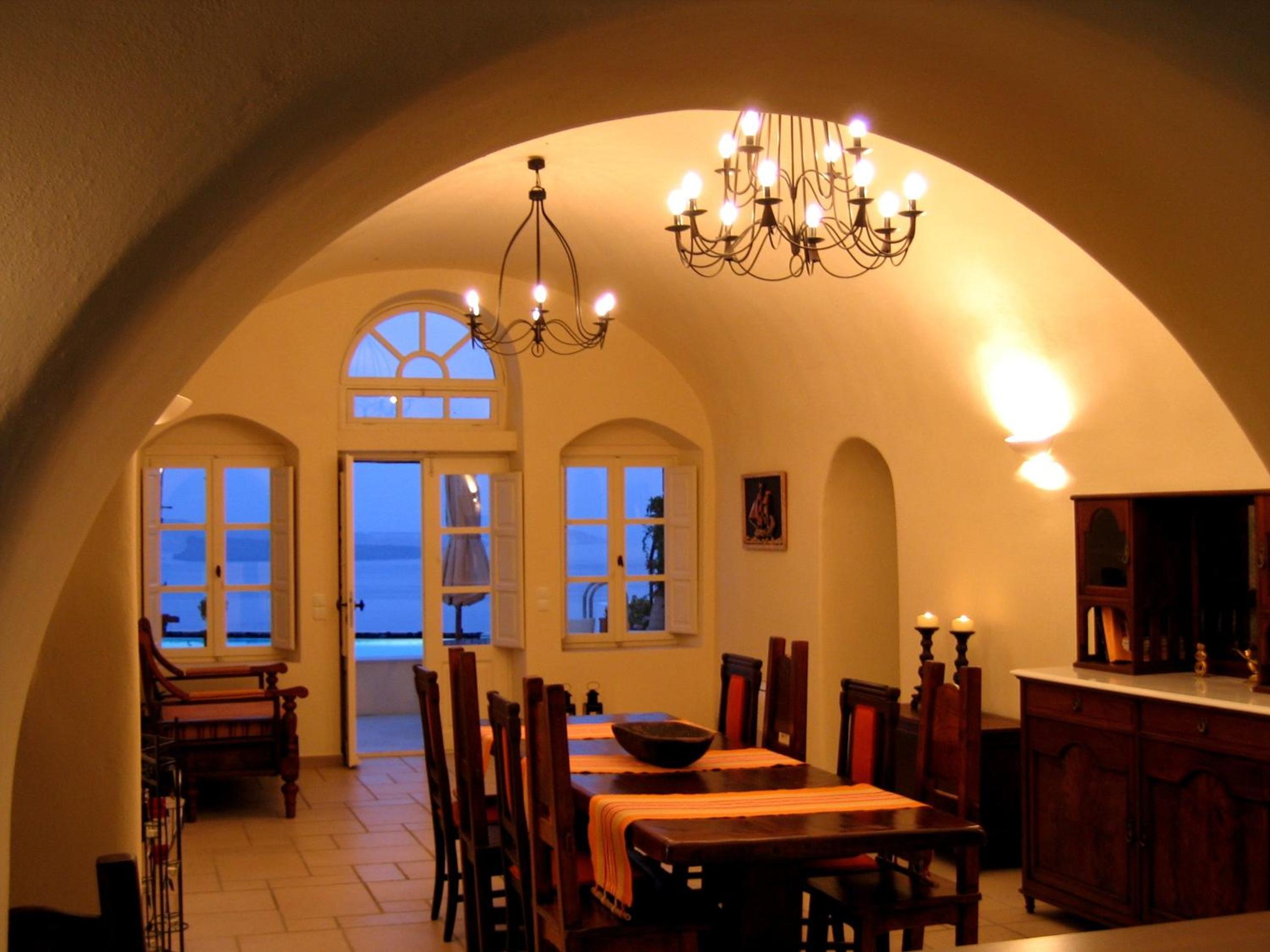 Villa with Private Pool - Photo 3