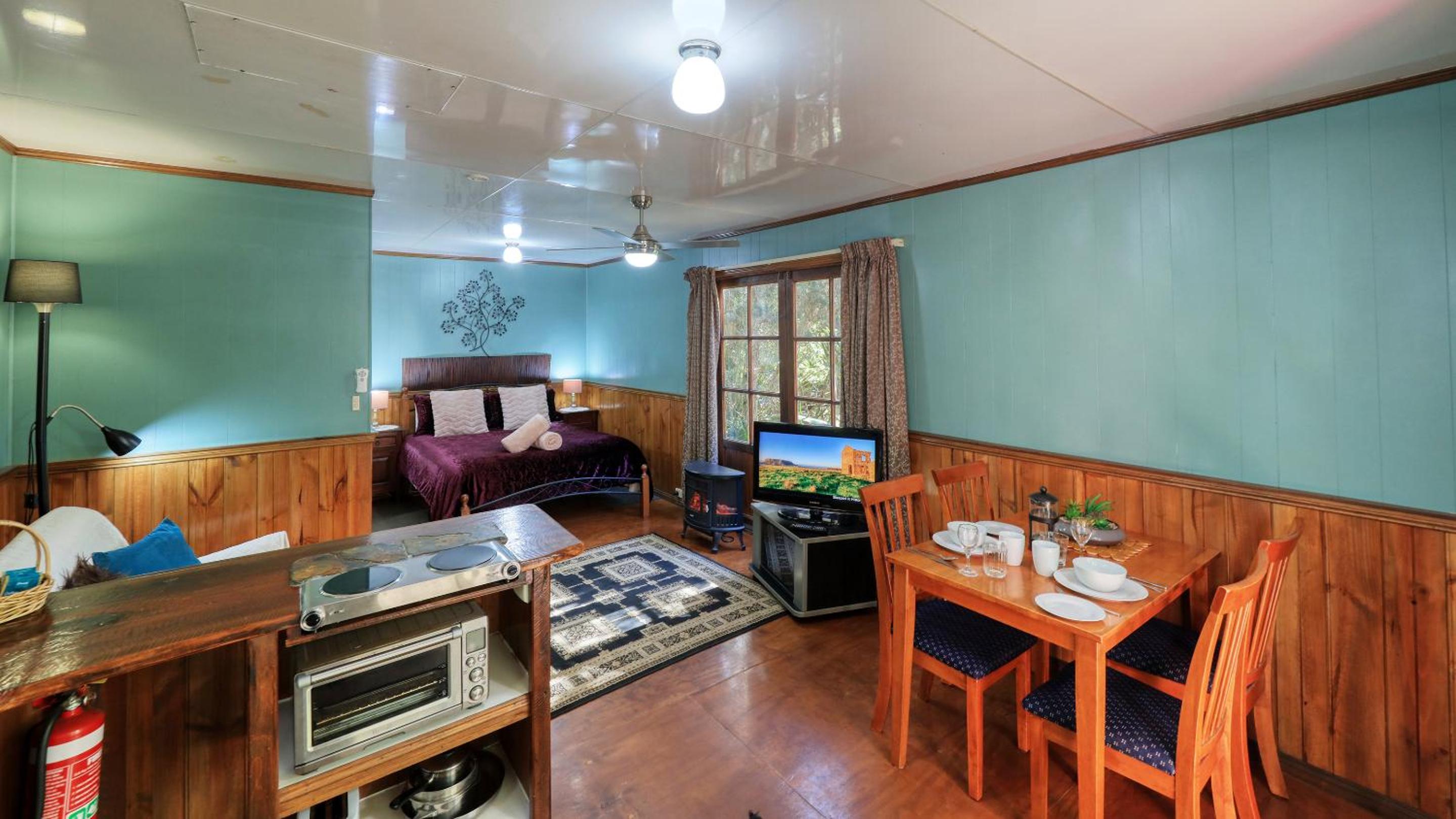 Park Cabin with Spa photo 1