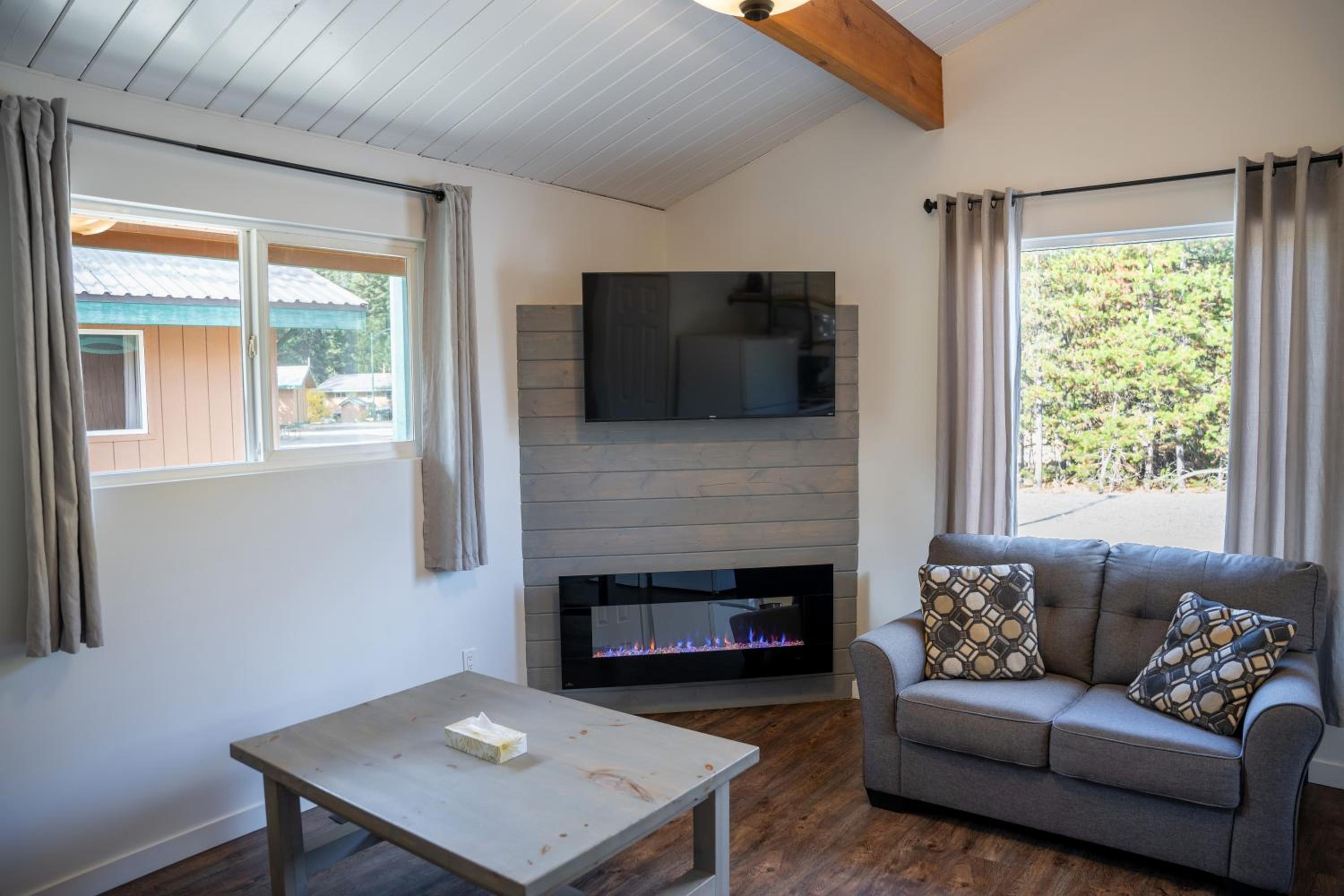 Standard Cabin photo 2