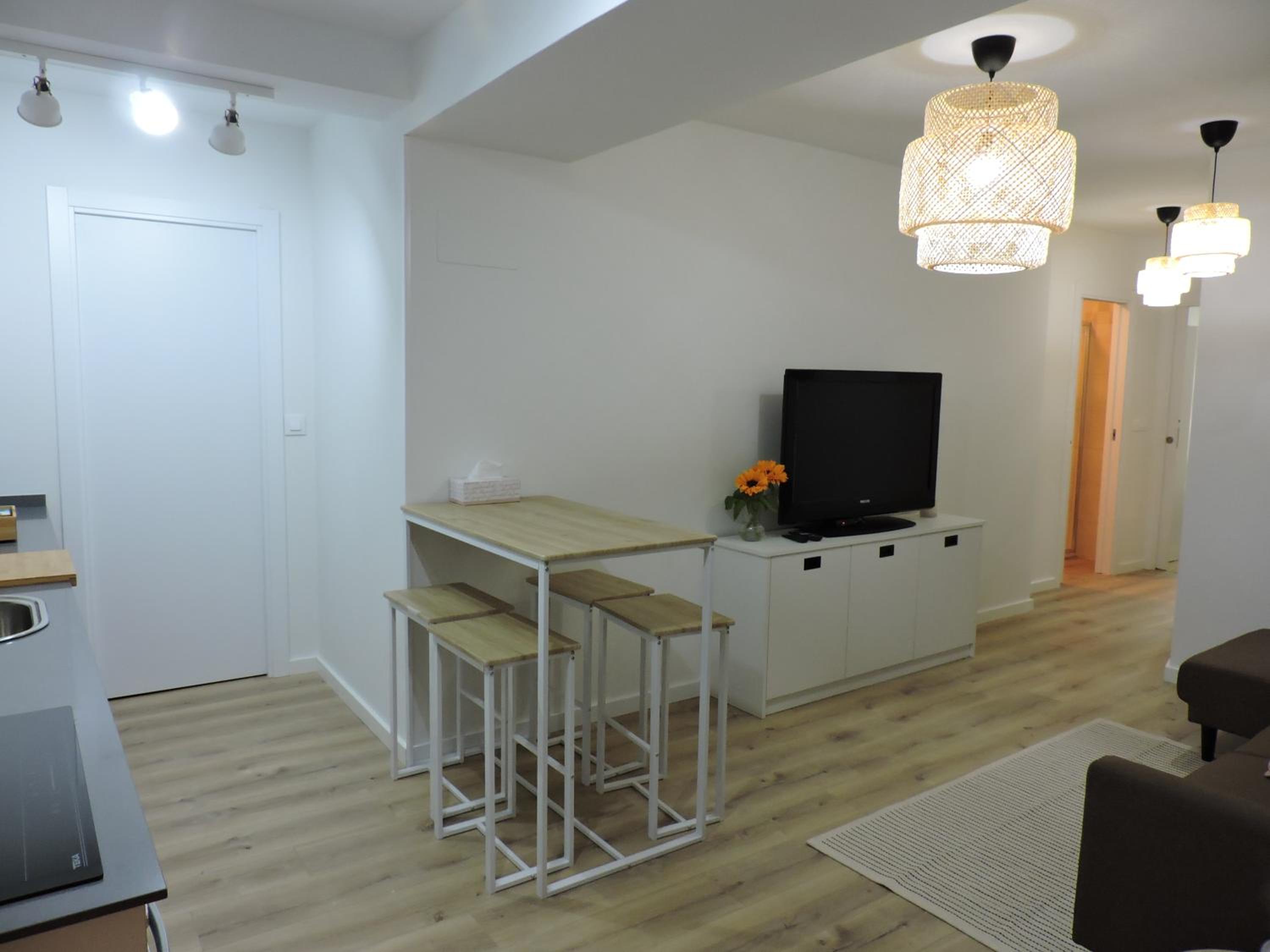 One-Bedroom Apartment photo 2
