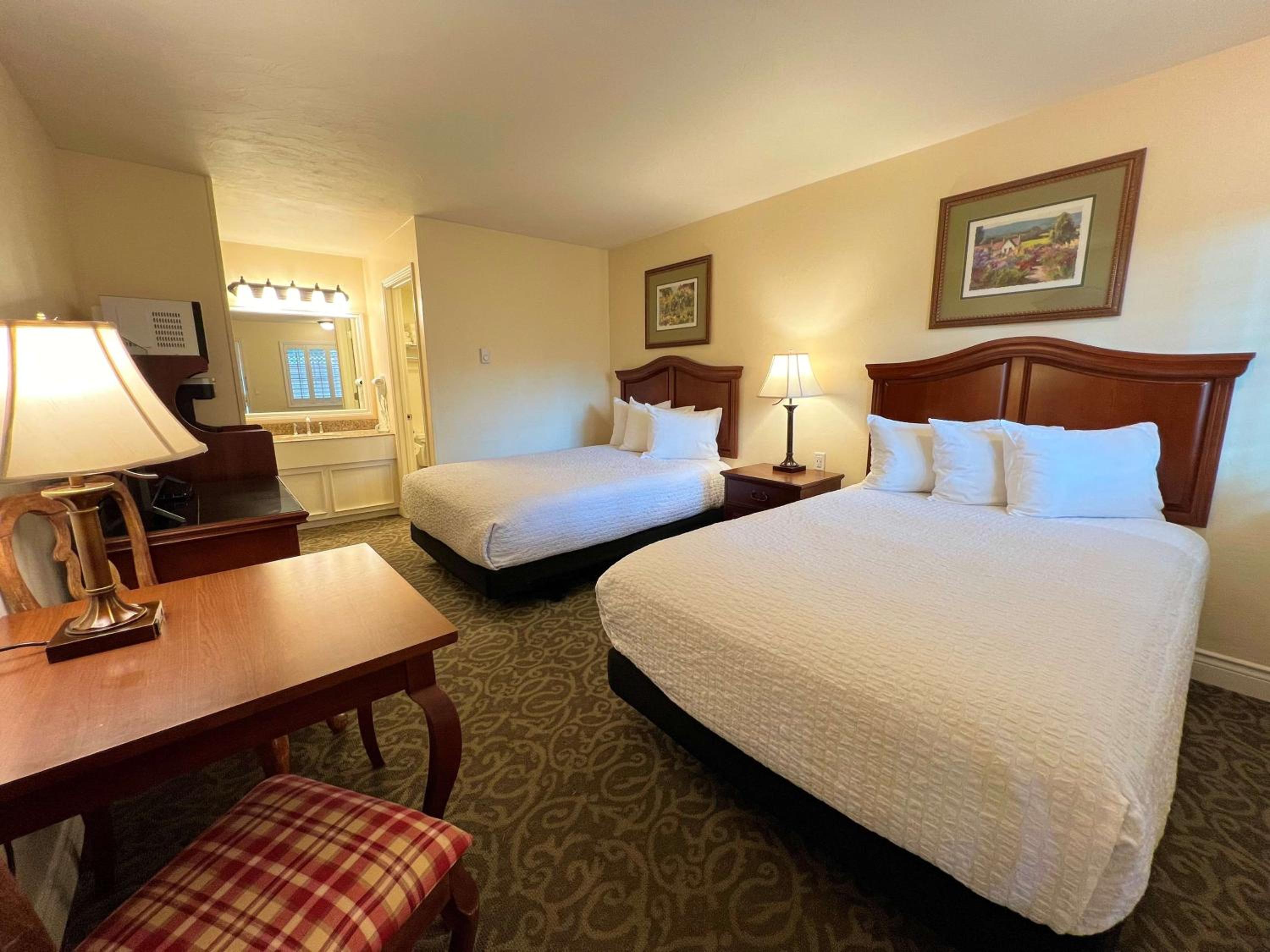 Double Room With Two Double Beds - Disability Access - Non Smoking