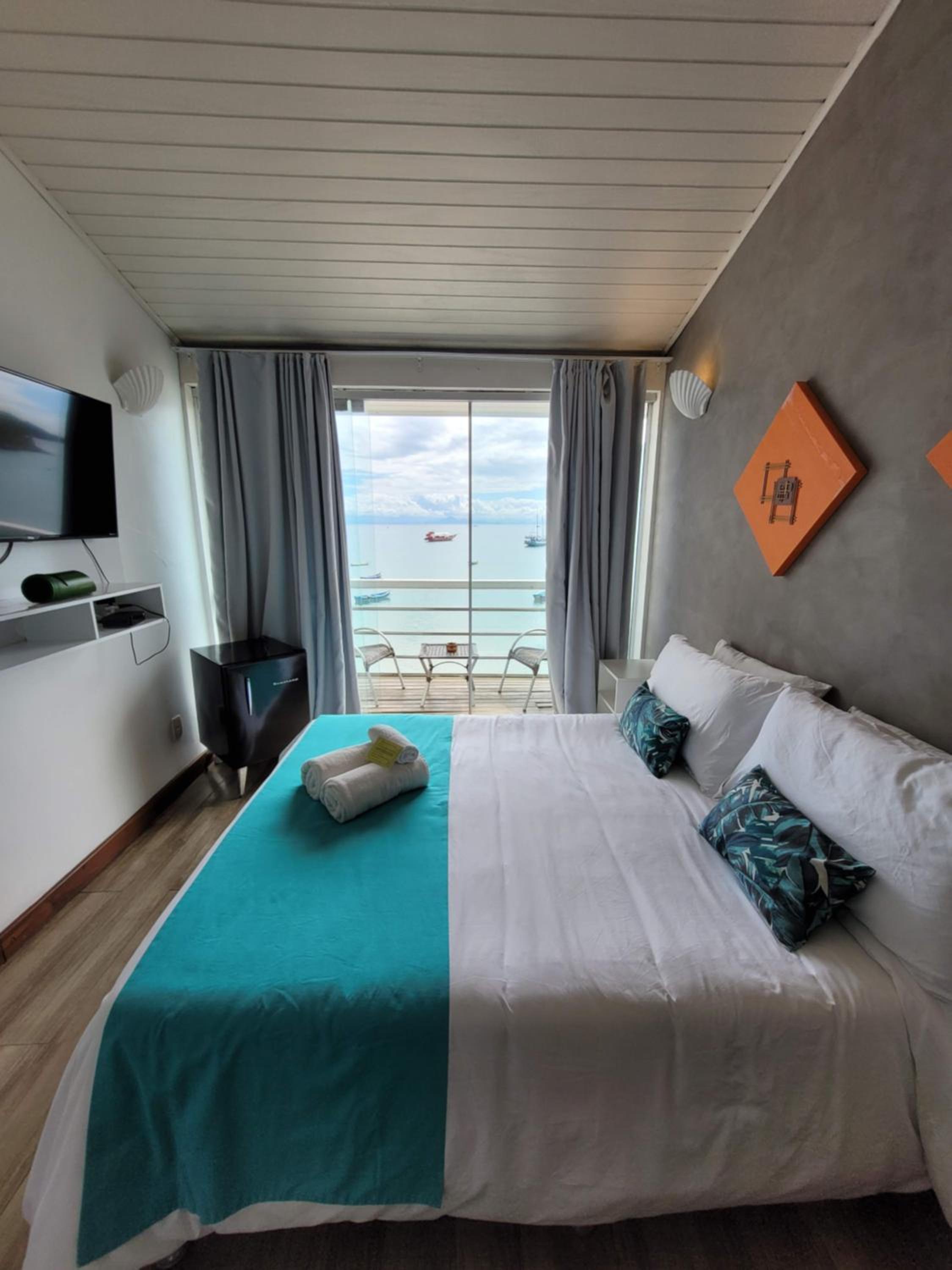 Deluxe Double Room with Balcony photo 2