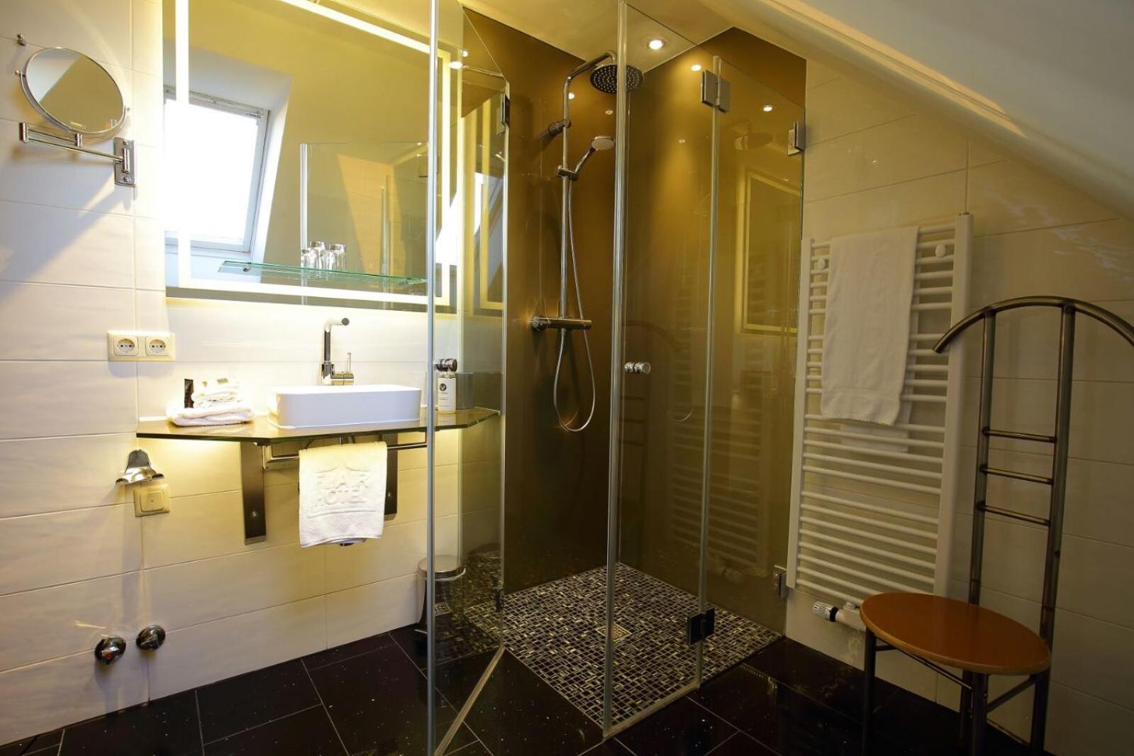 Single Room photo 3