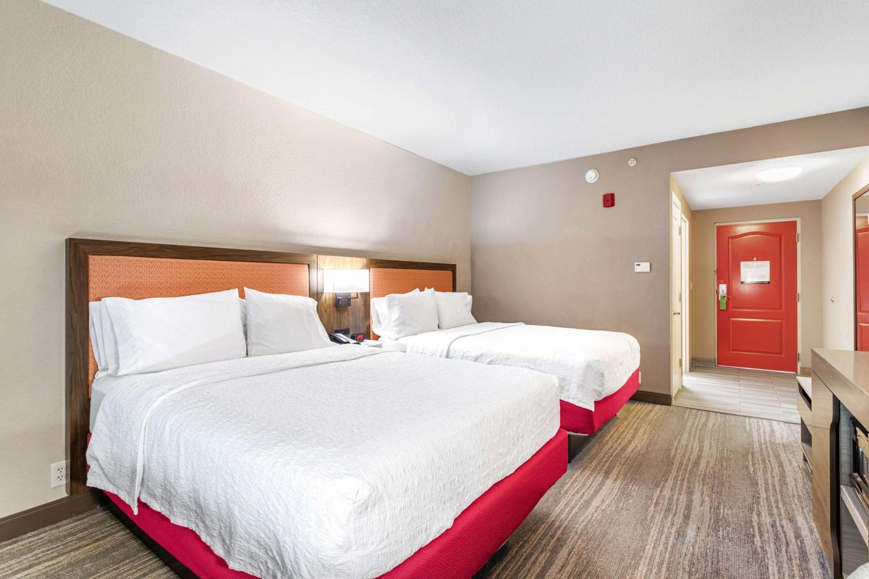 Room with Two Queen Beds - Non-Smoking