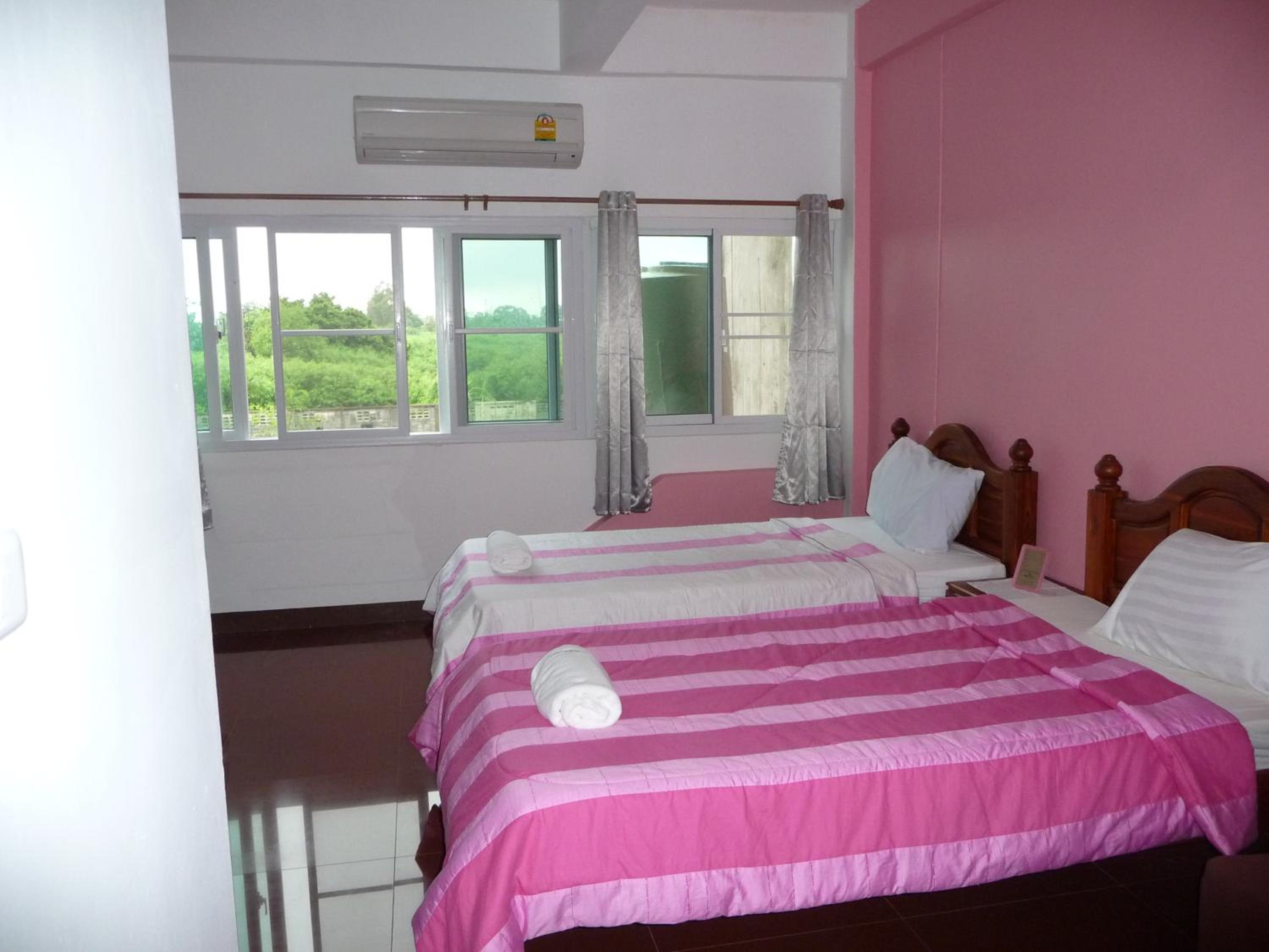Standard Twin Room photo 3