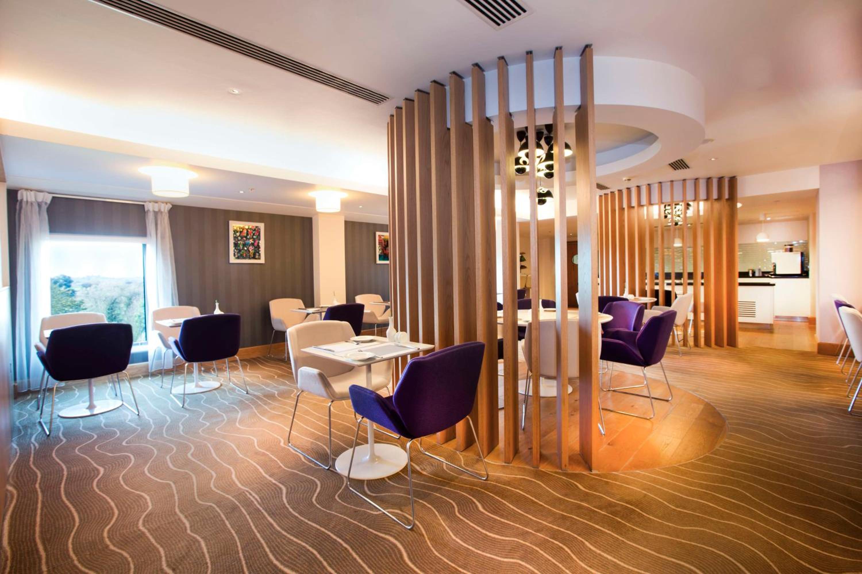 Executive Twin Room with Lounge Access - Photo 6