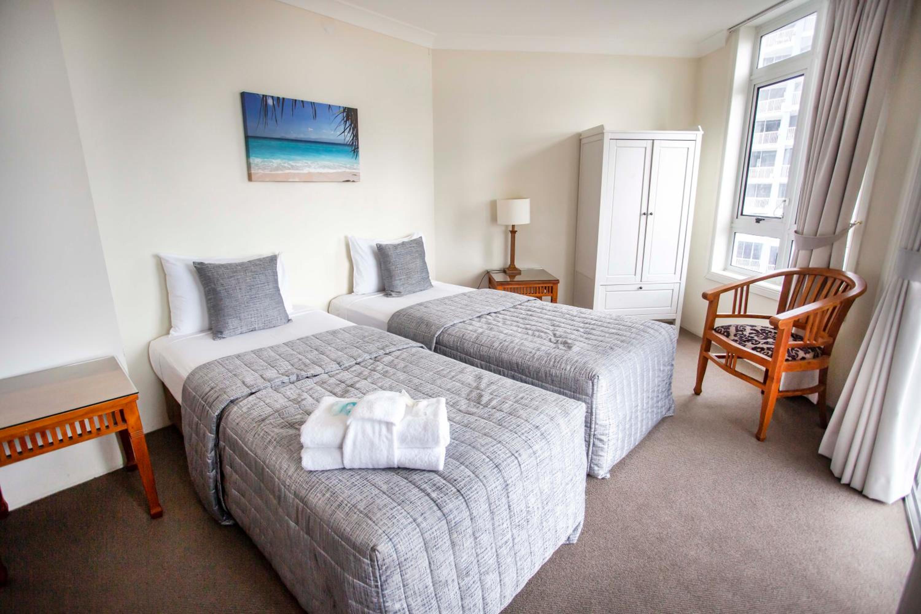 Superior Three Bedroom Apartment with Ocean View