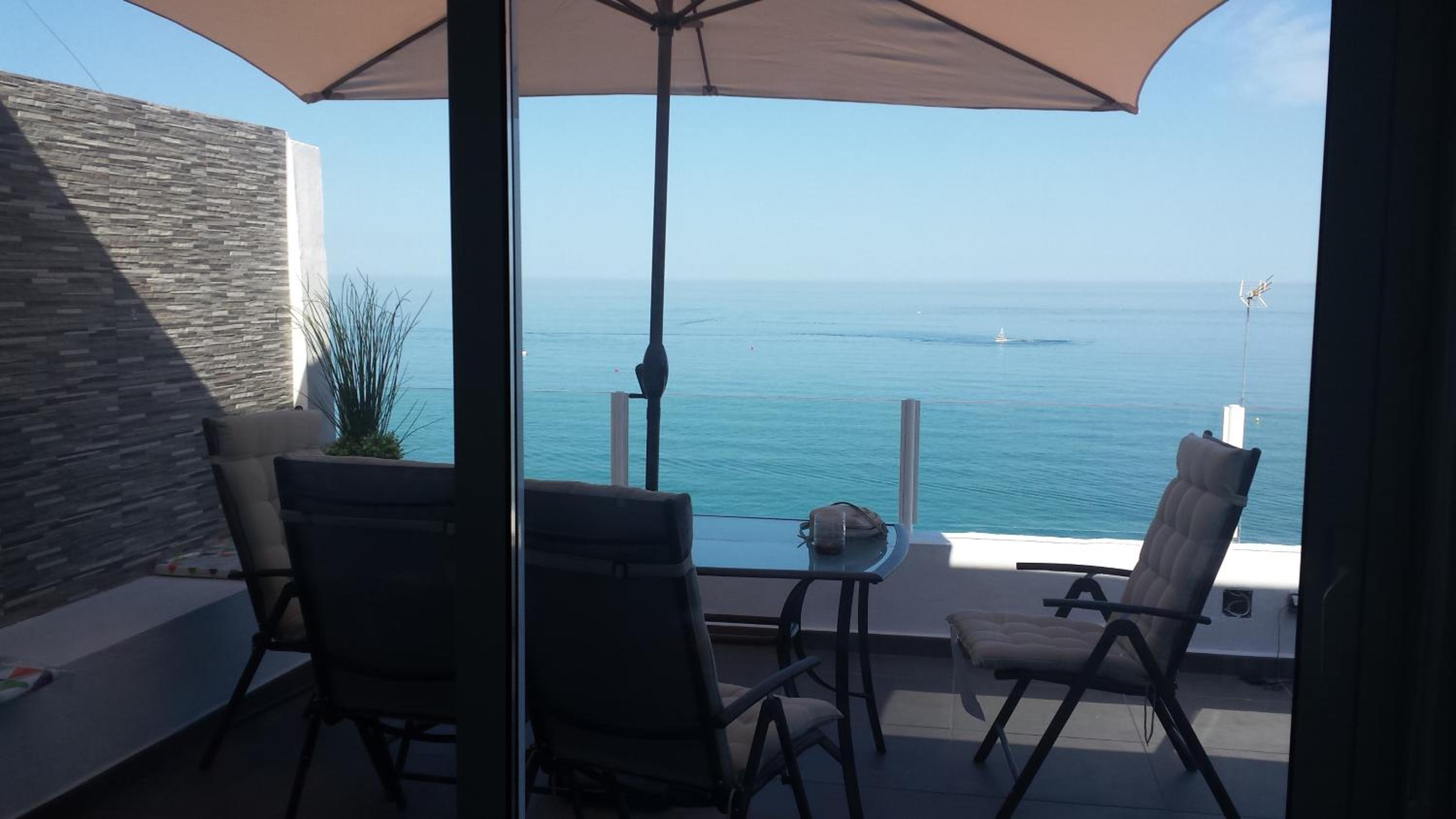 Apartment with Sea View - Photo 16