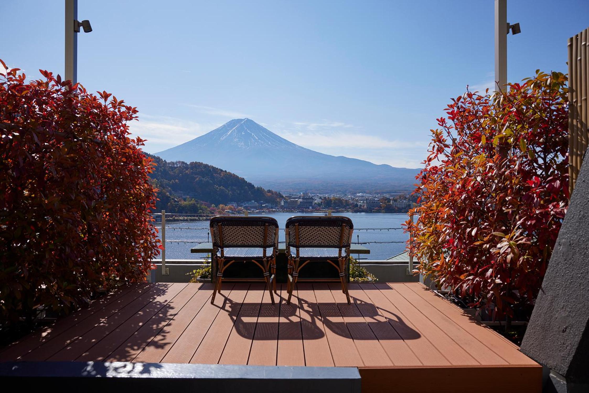 Japanese-Style Room "NAGOMI" with Balcony with Mt.Fuji and Lake View - Non Smoking photo 2