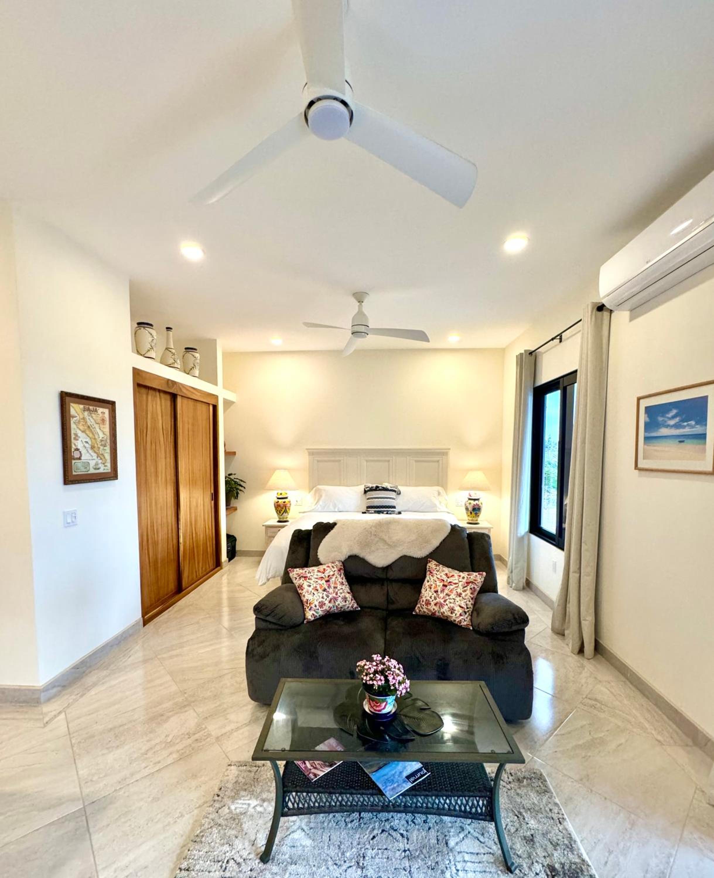 Deluxe King Studio photo 1