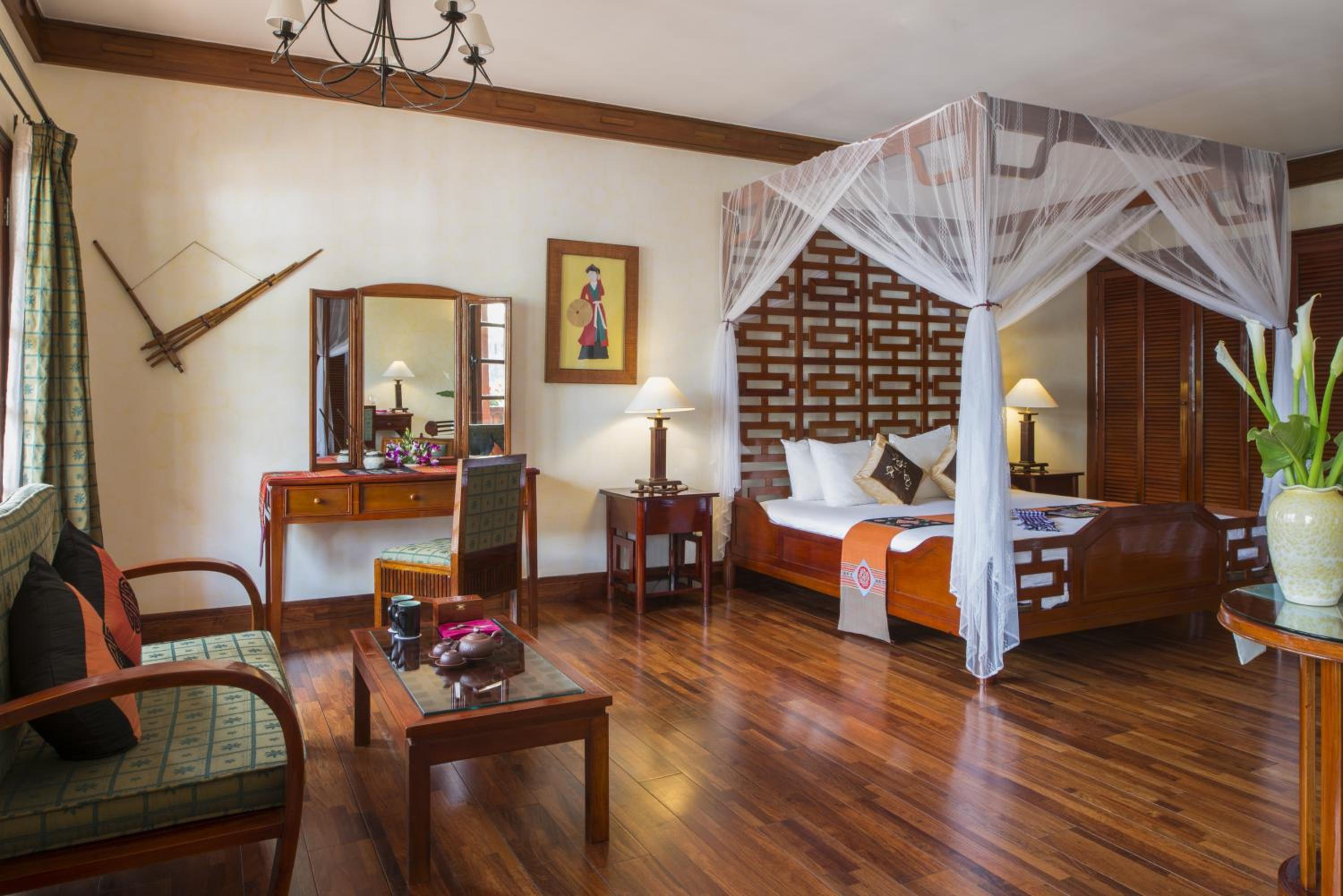Suite With Mountain View