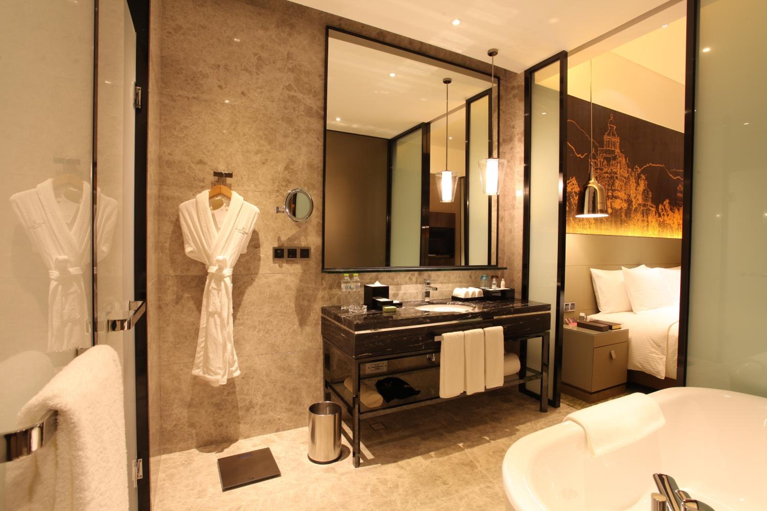 Deluxe Twin Room photo 2