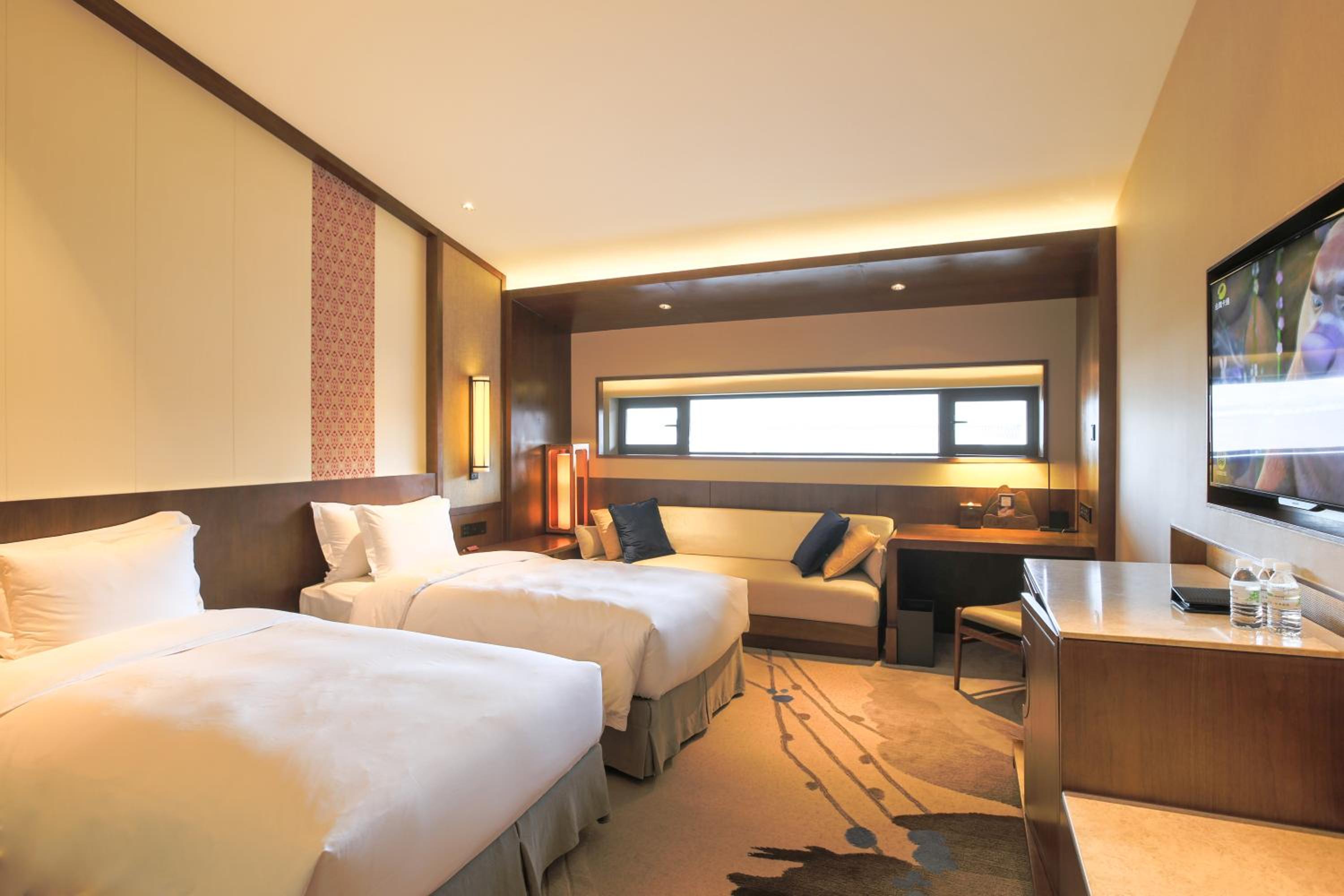 Economy Twin Room photo 3