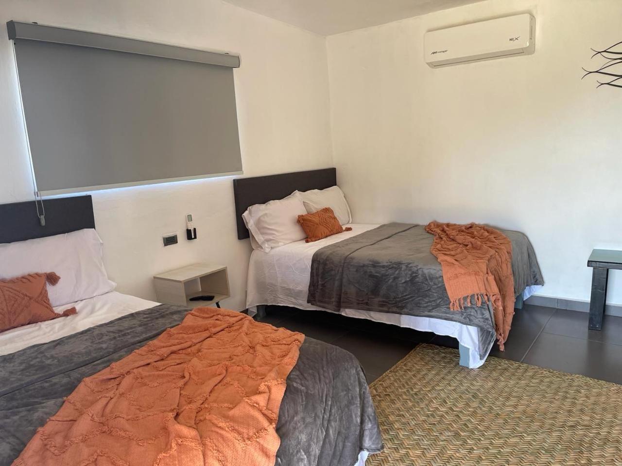 Queen Room With Two Queen Beds photo 1
