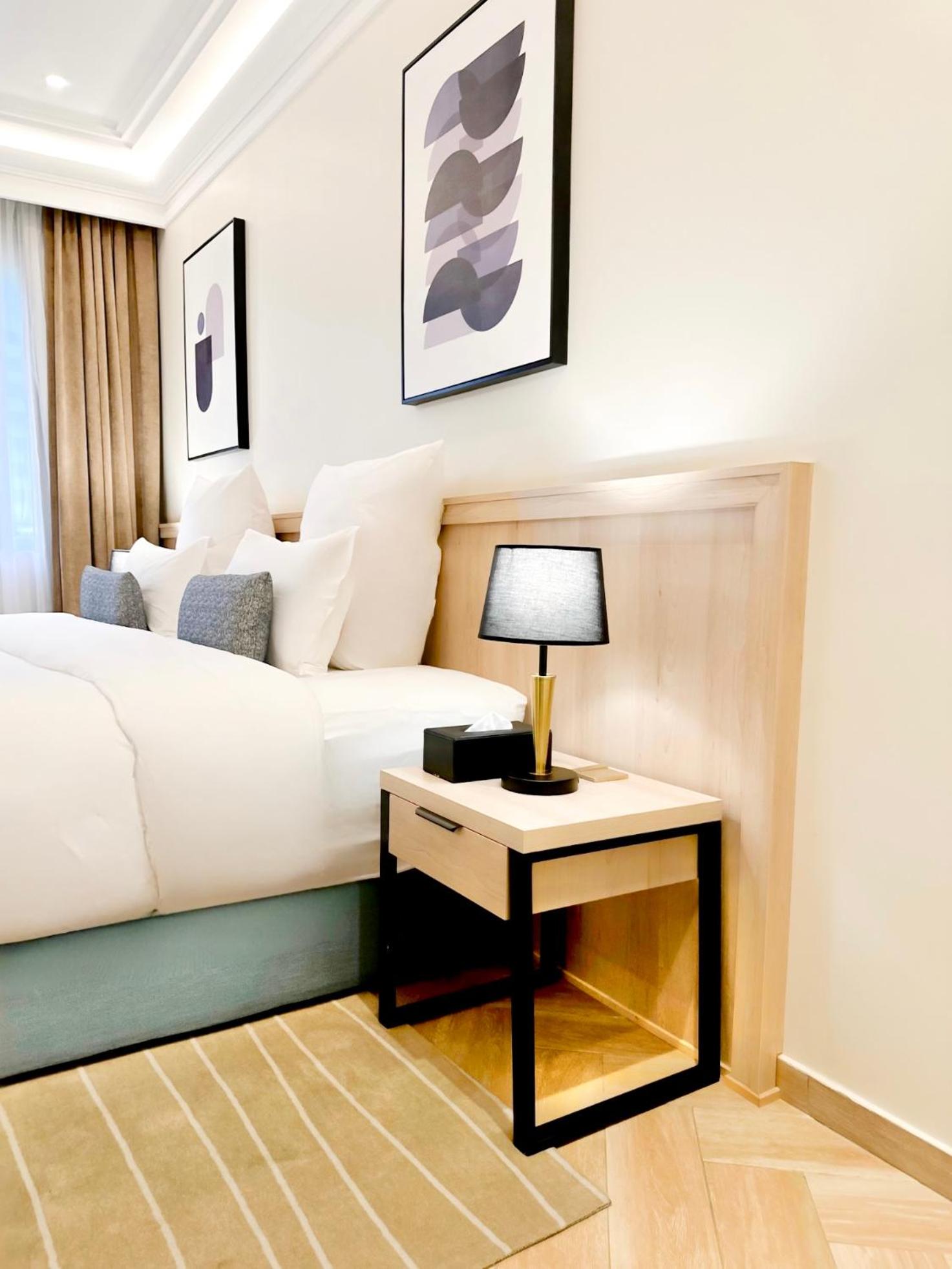 Superior King Room