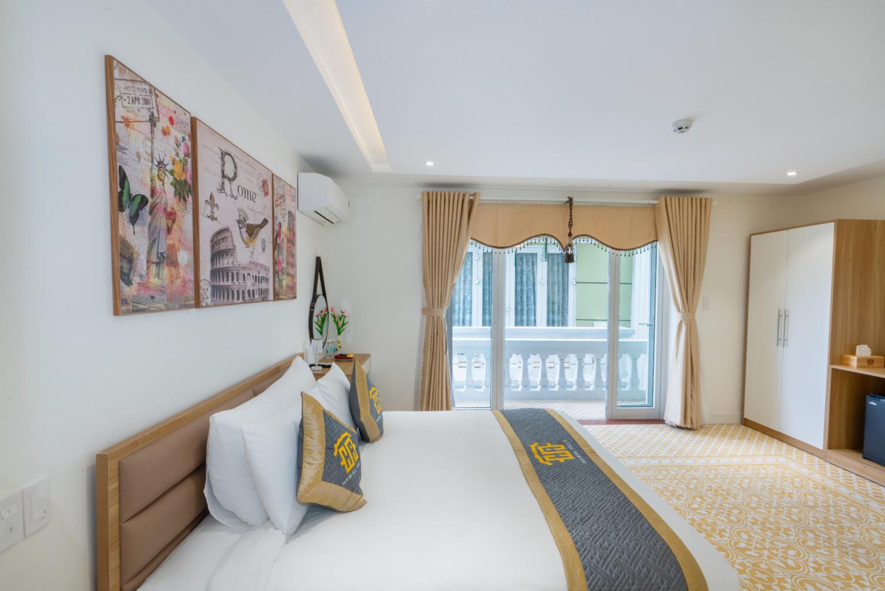 Deluxe Double Room - Photo 10