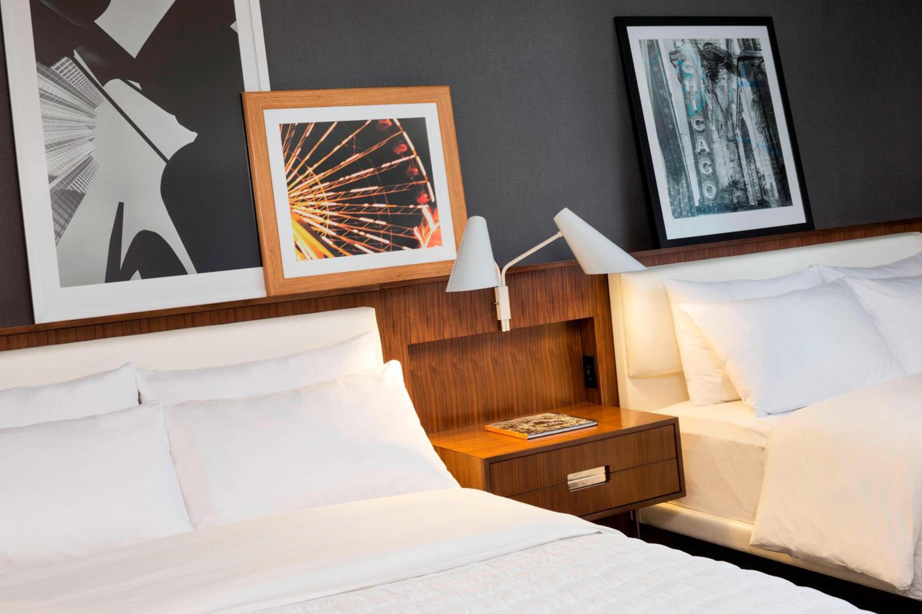 Queen Room with Two Queen Beds - Photo 6
