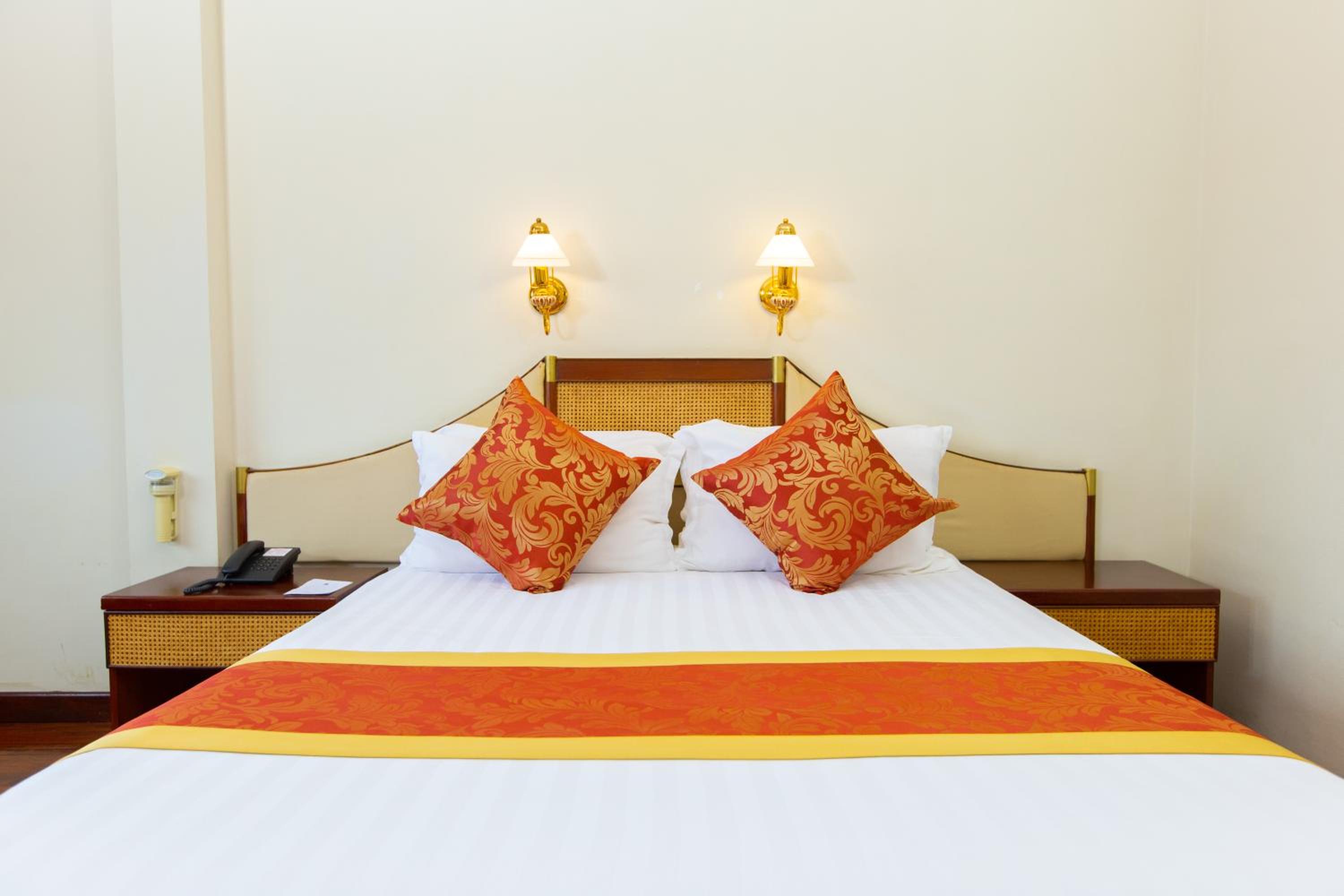 Standard Double Room - Photo 4