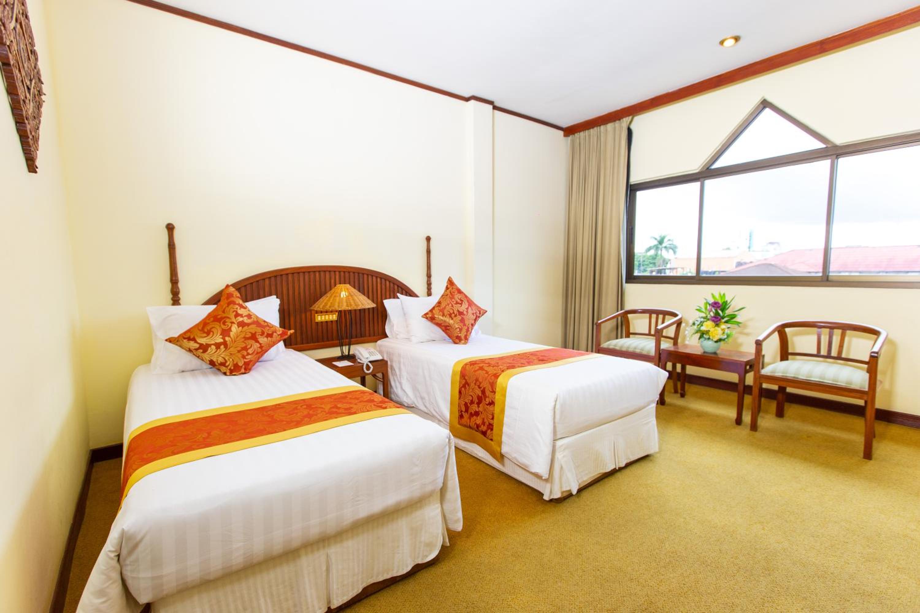 Superior Twin Room - Photo 11
