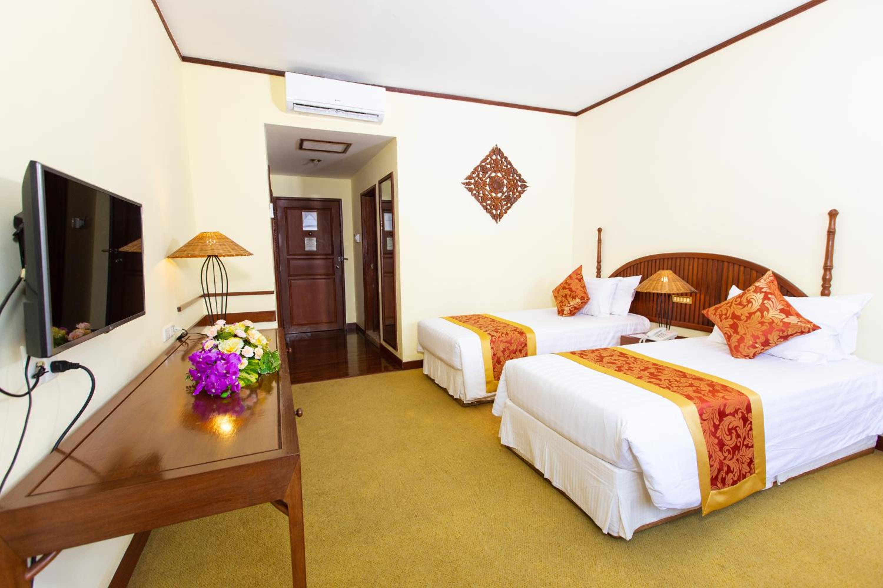 Superior Twin Room - Photo 10