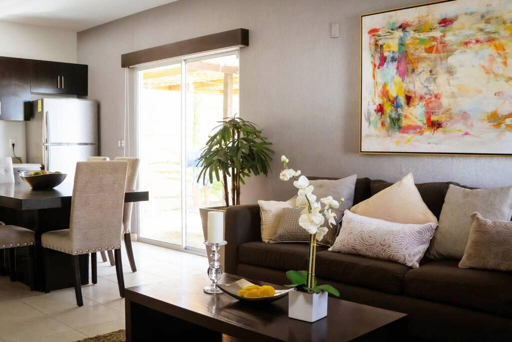 Three-Bedroom House photo 1