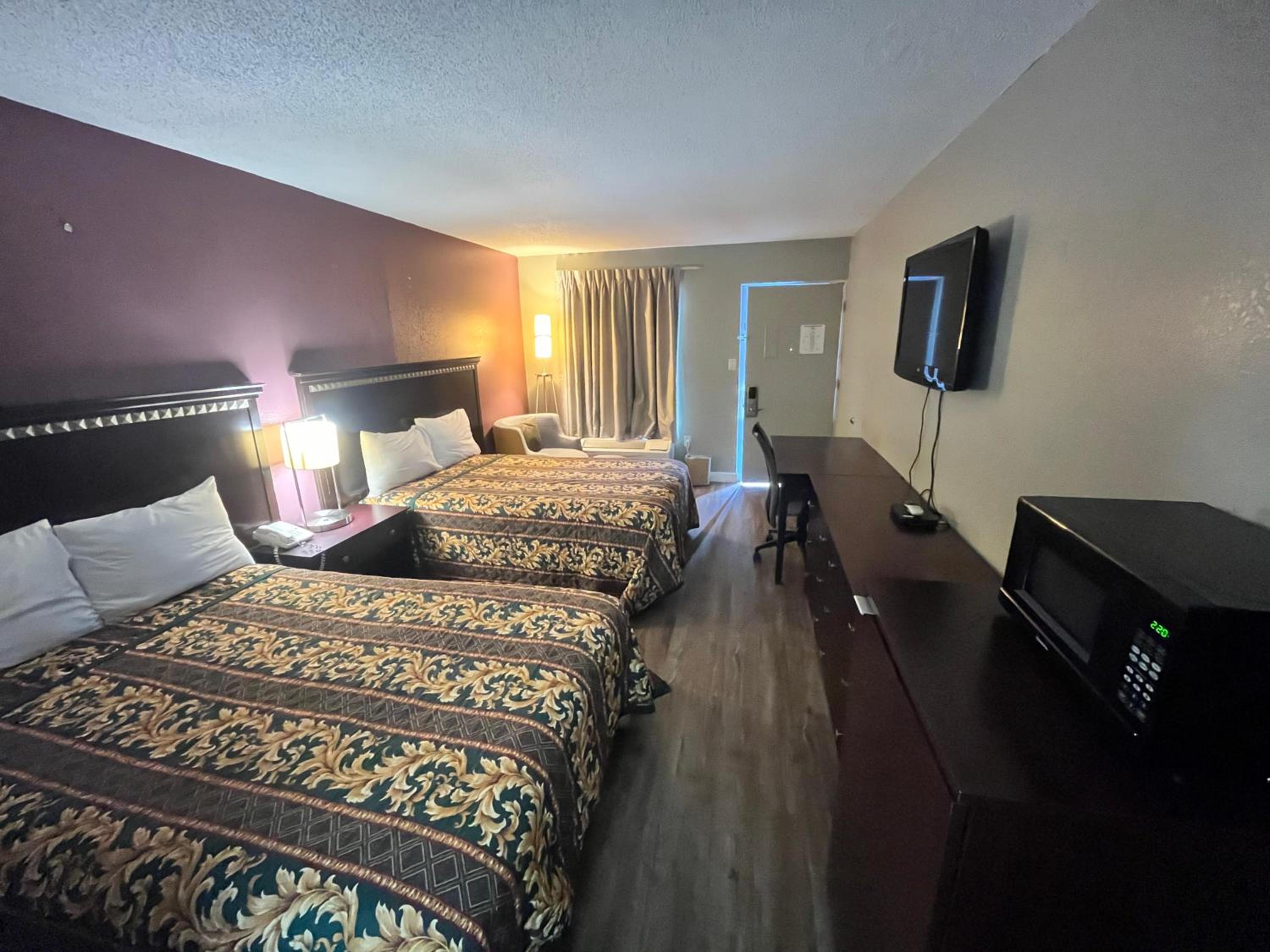 Double Room - Photo 5