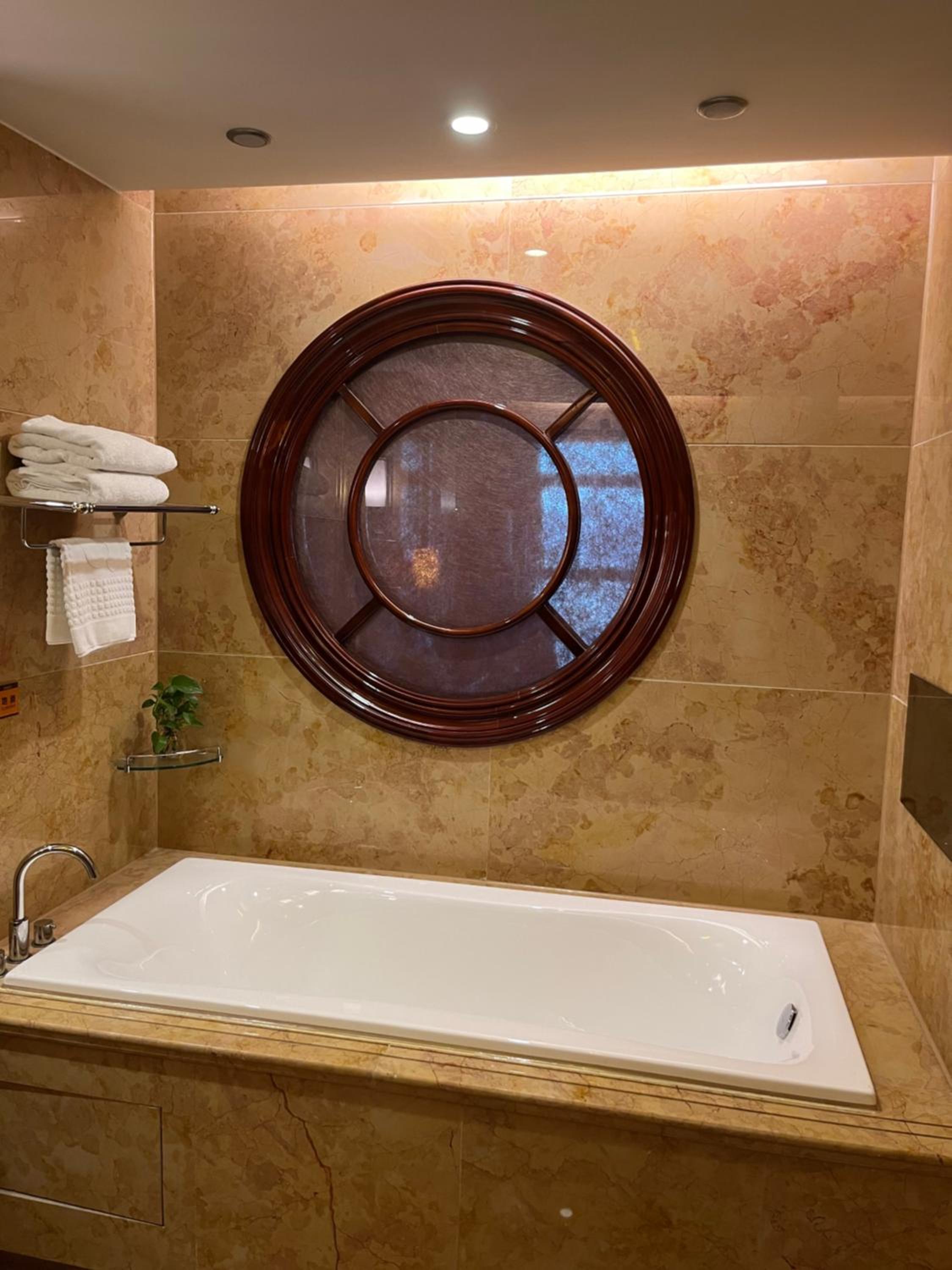 Deluxe Suite photo 2