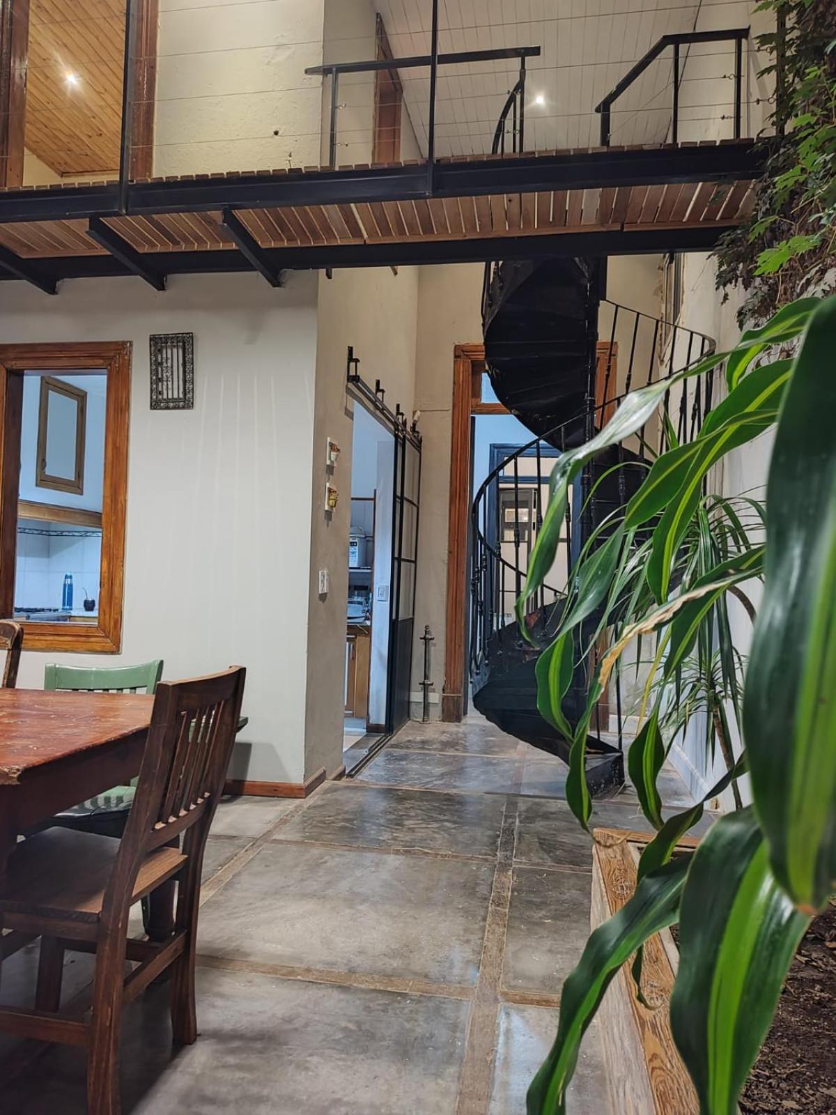Three-Bedroom House photo 2