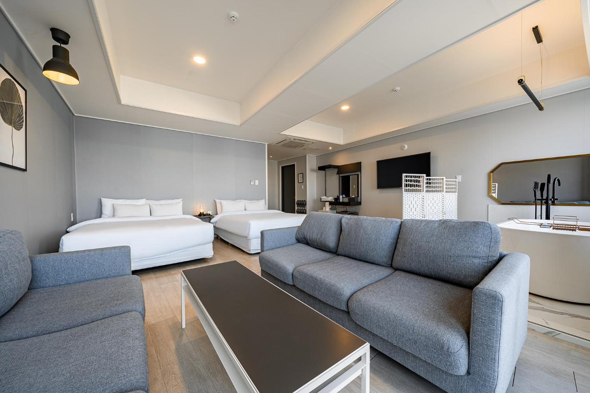 Suite with Sea View