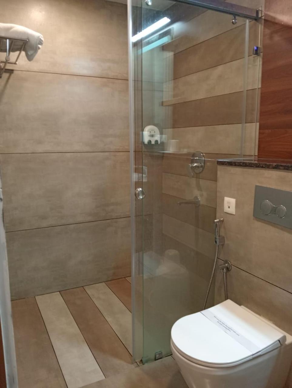 Standard Double Room - Photo 4